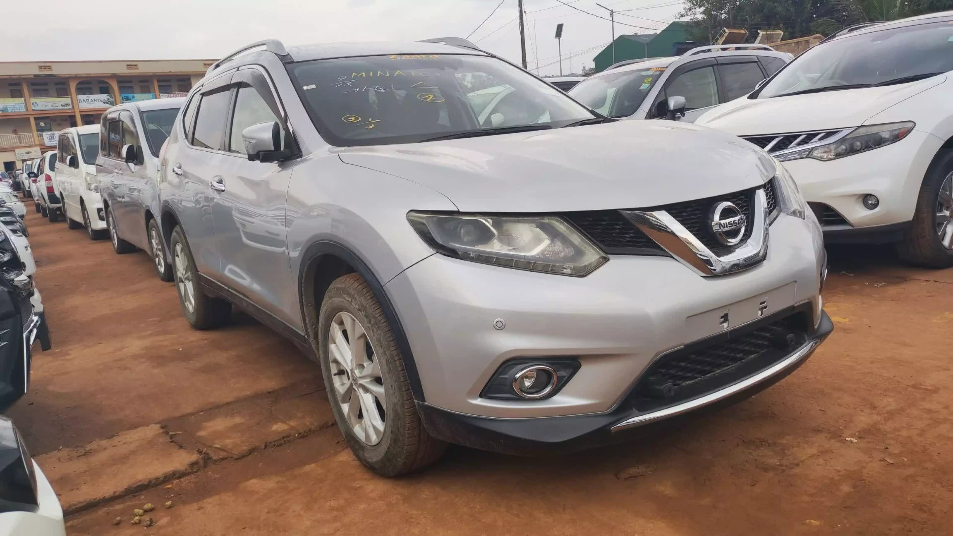 Nissan X-Trail - 2015