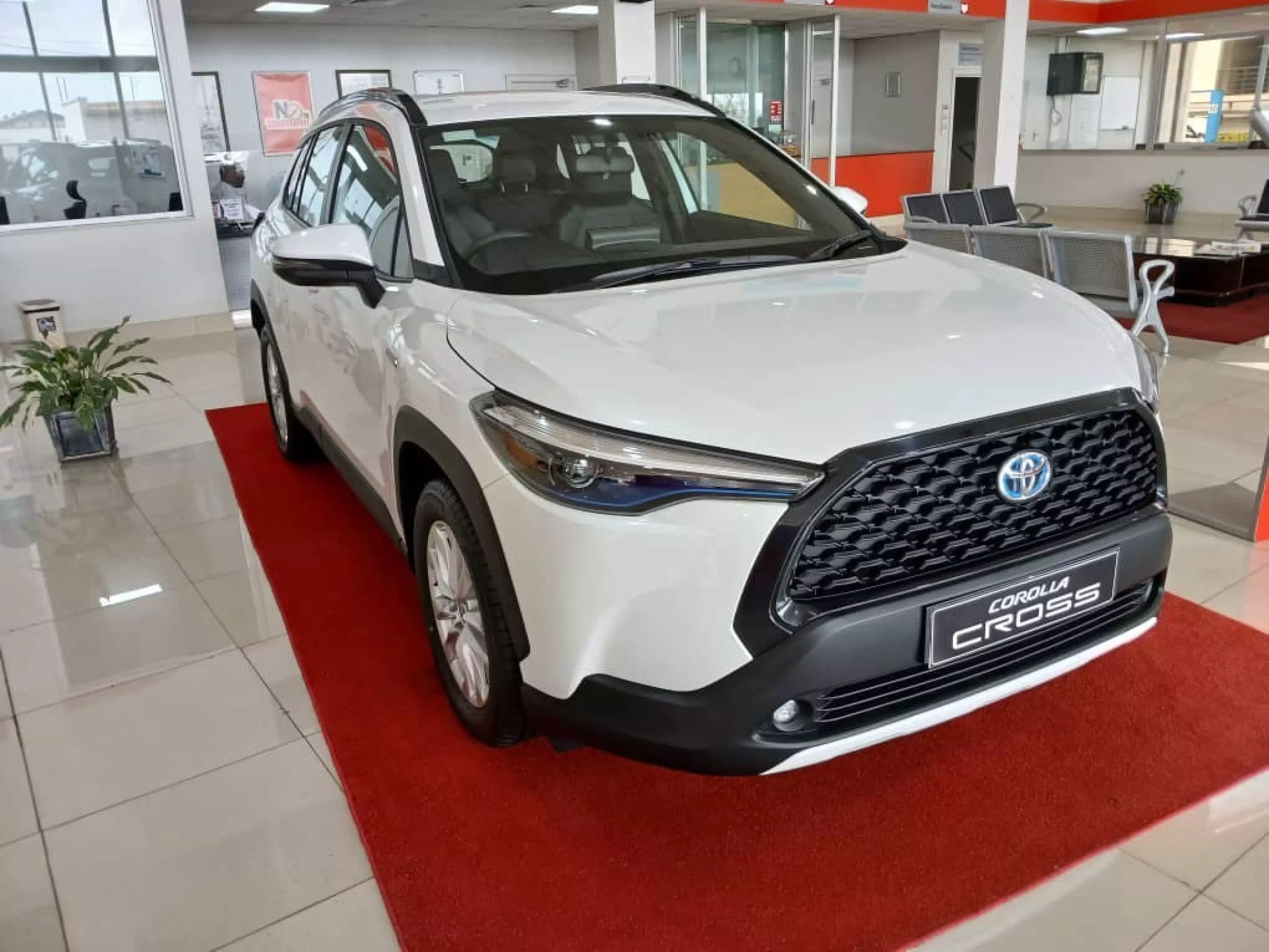 Toyota Corolla Hybrid    - 2023