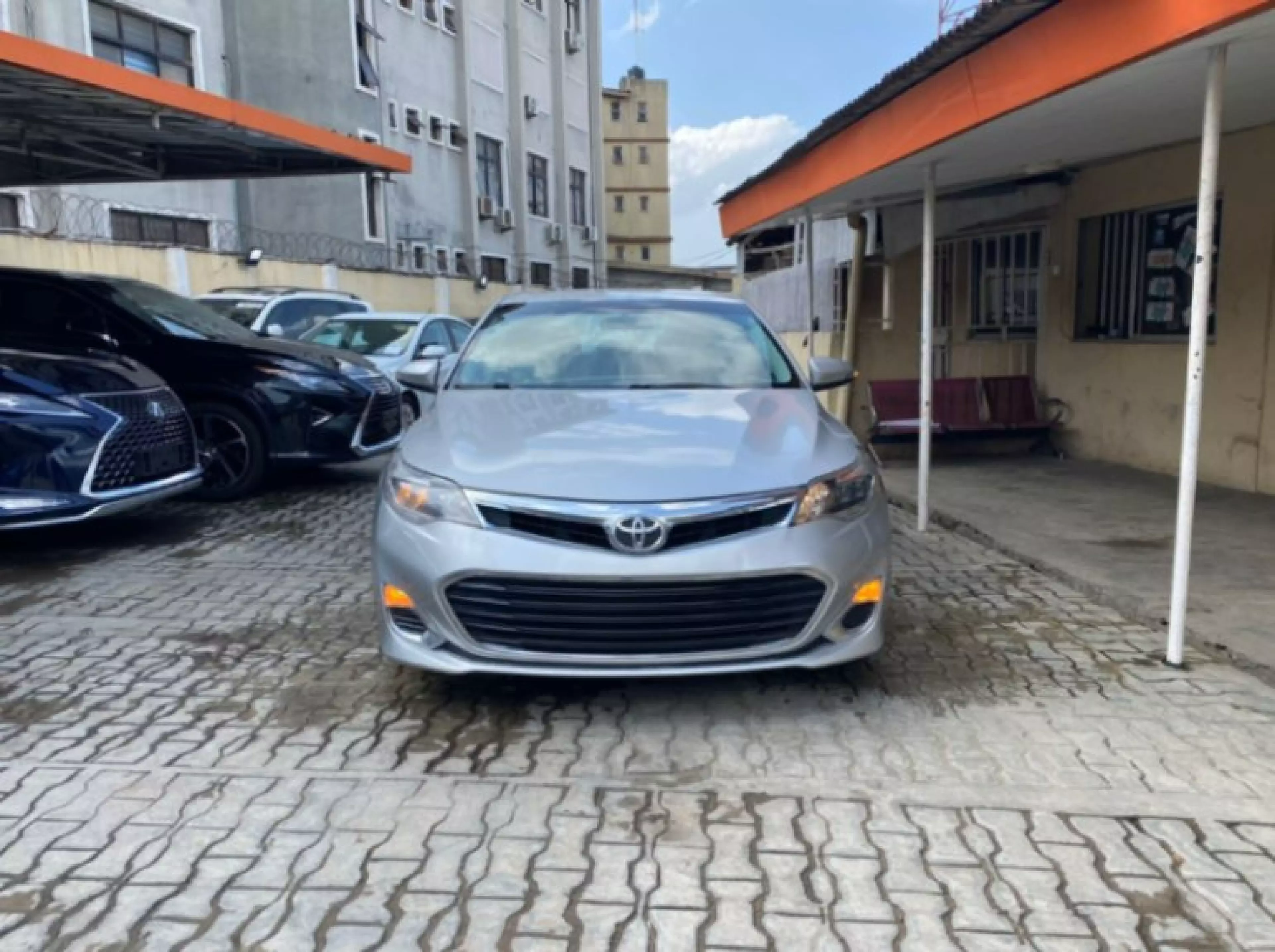 Toyota Avalon - 2013