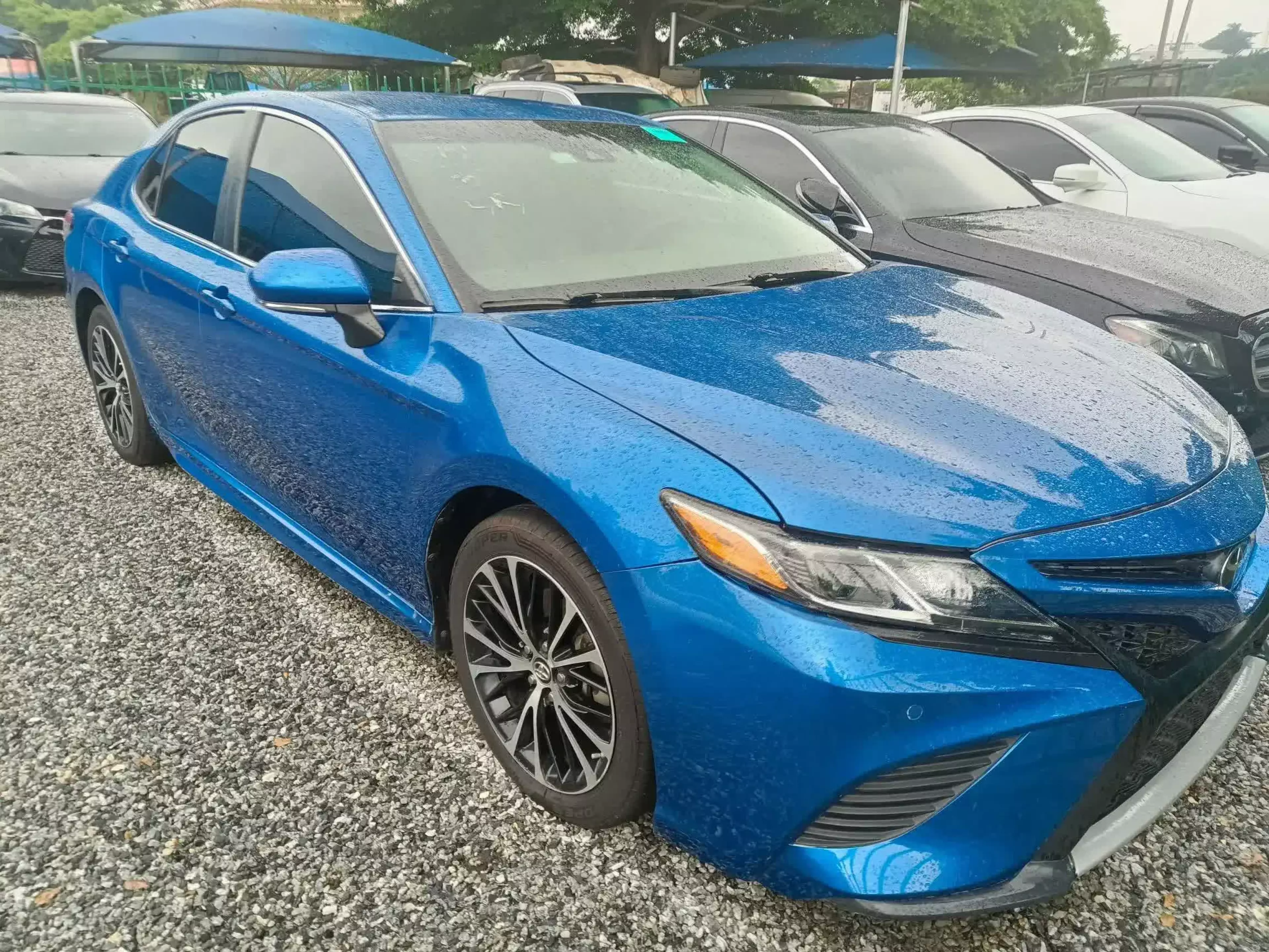 Toyota Camry - 2018