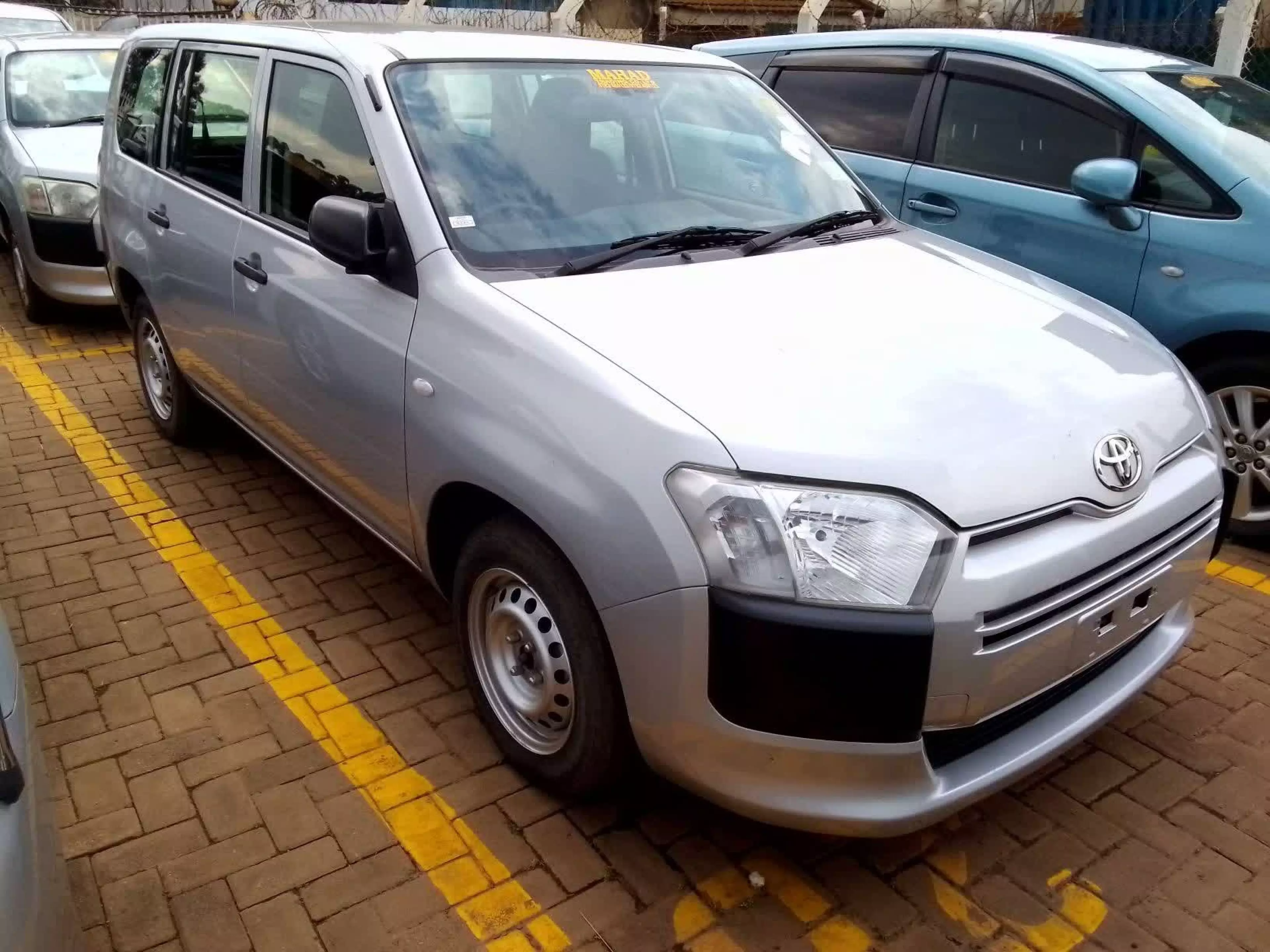 Toyota Succeed  - 2015