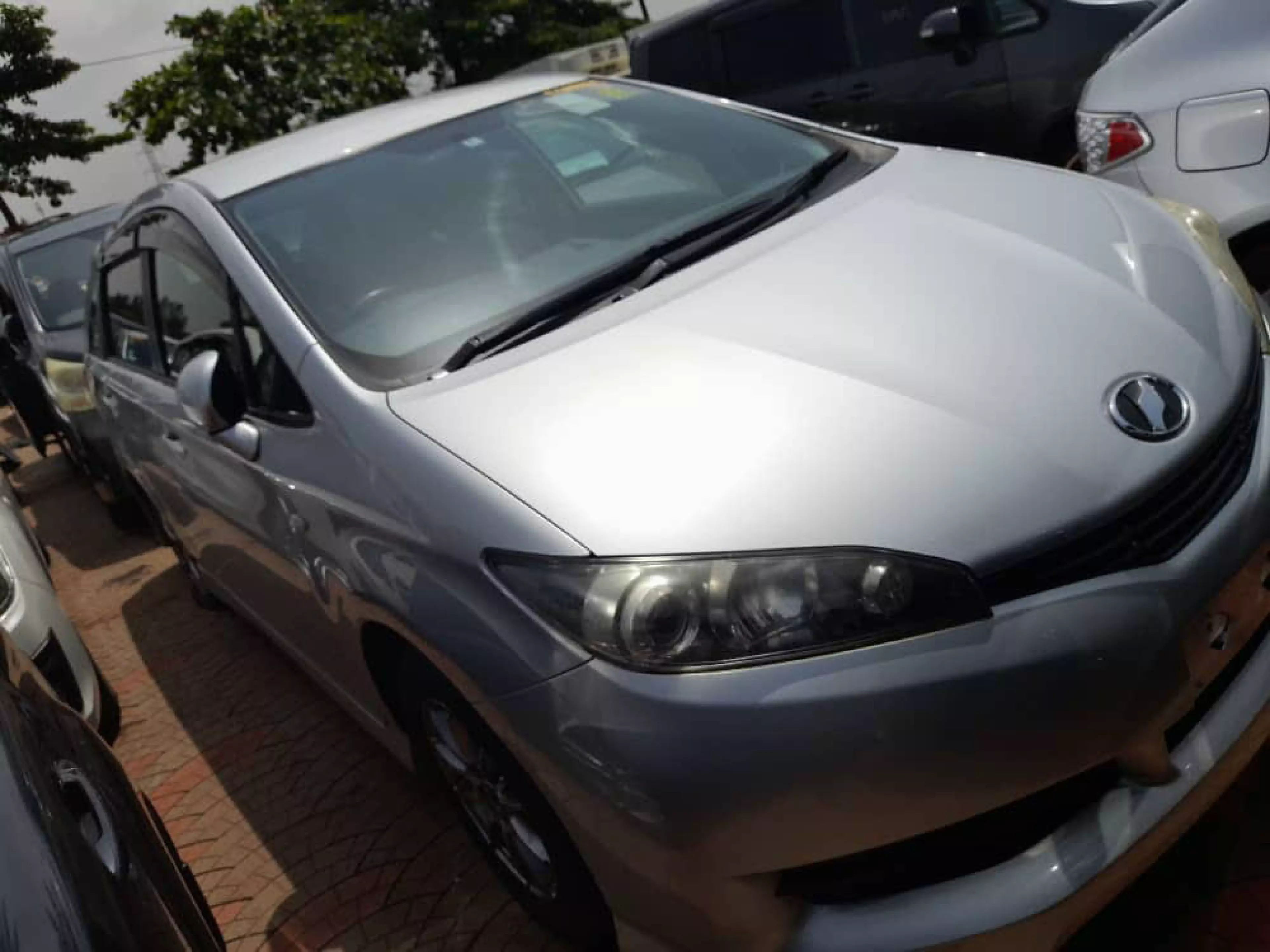 Toyota Wish - 2010