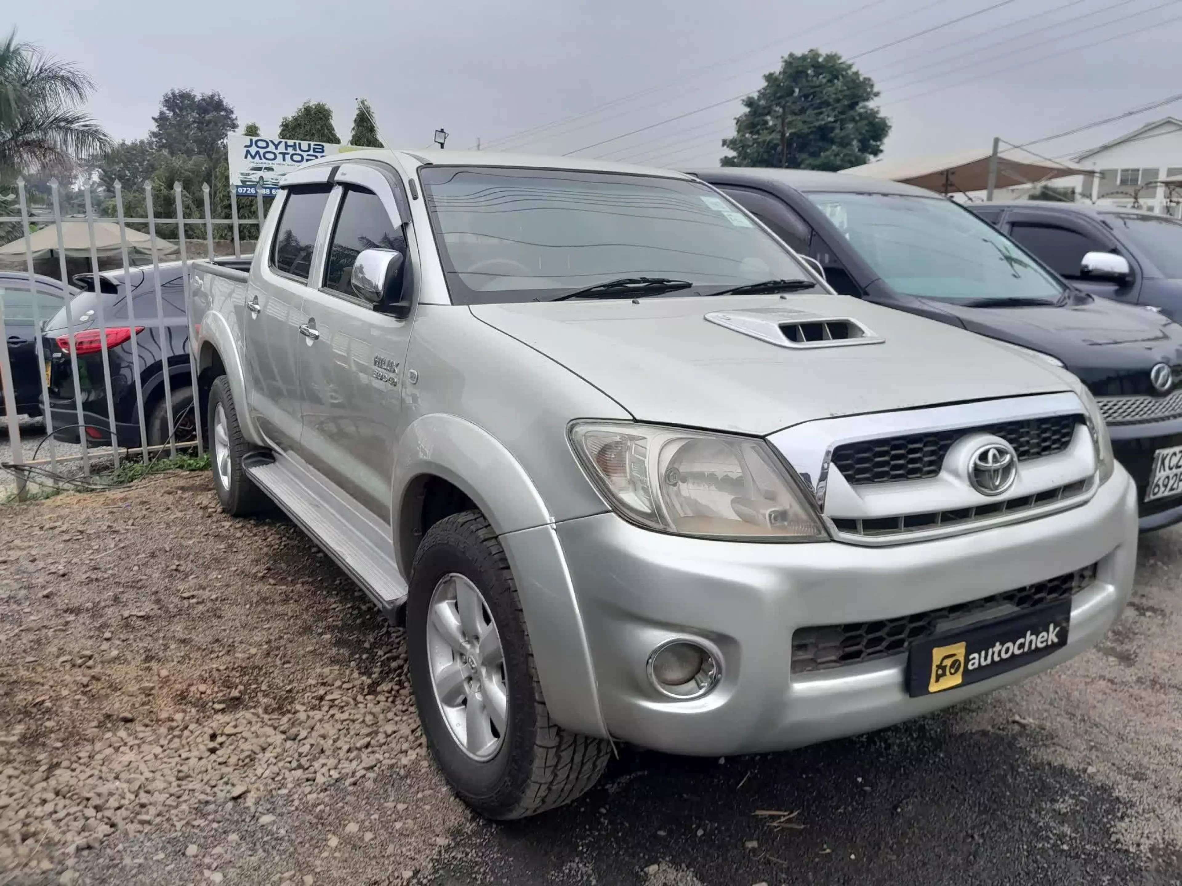 Toyota Hilux - 2011