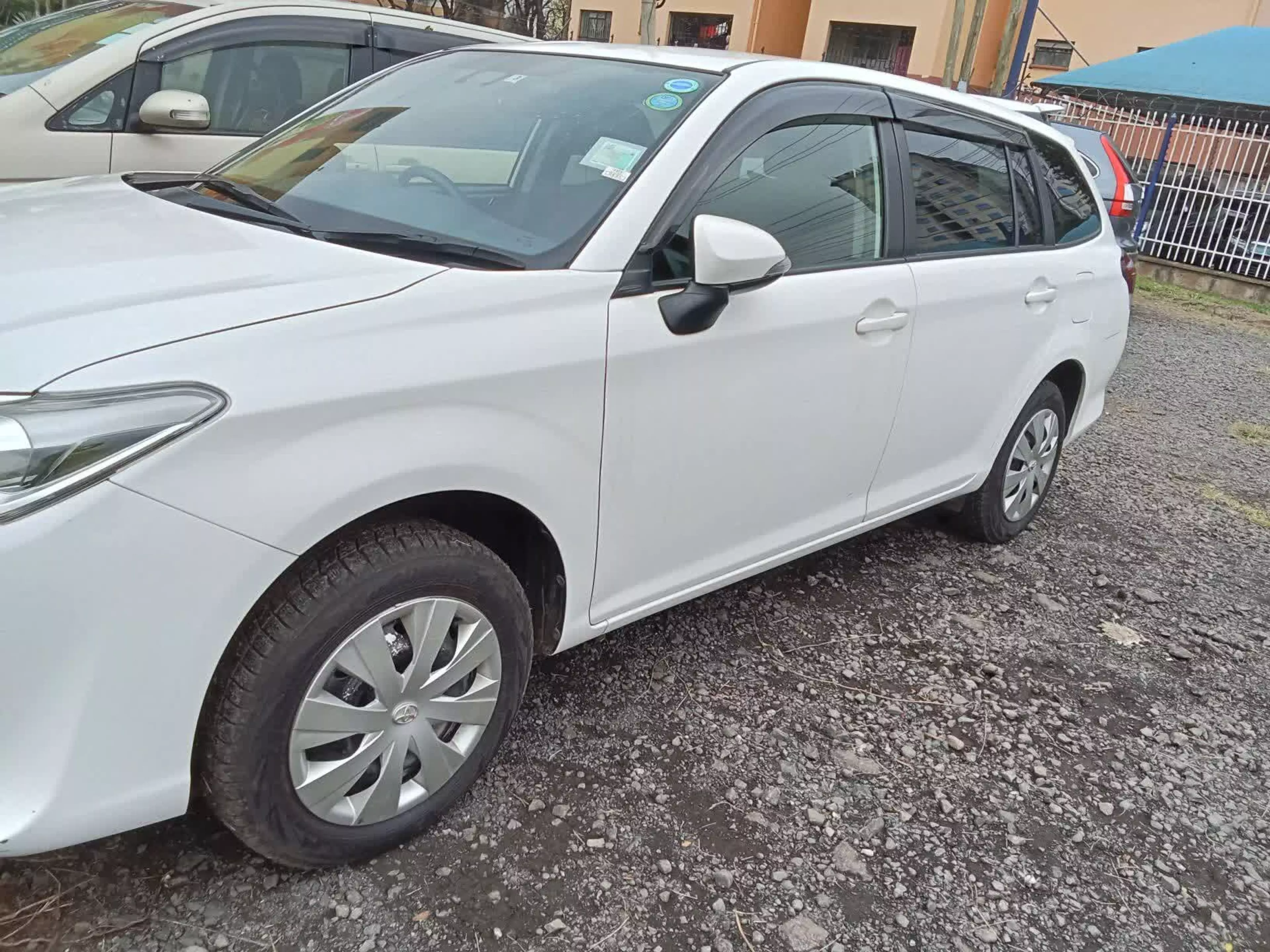 Toyota Fielder    - 2017