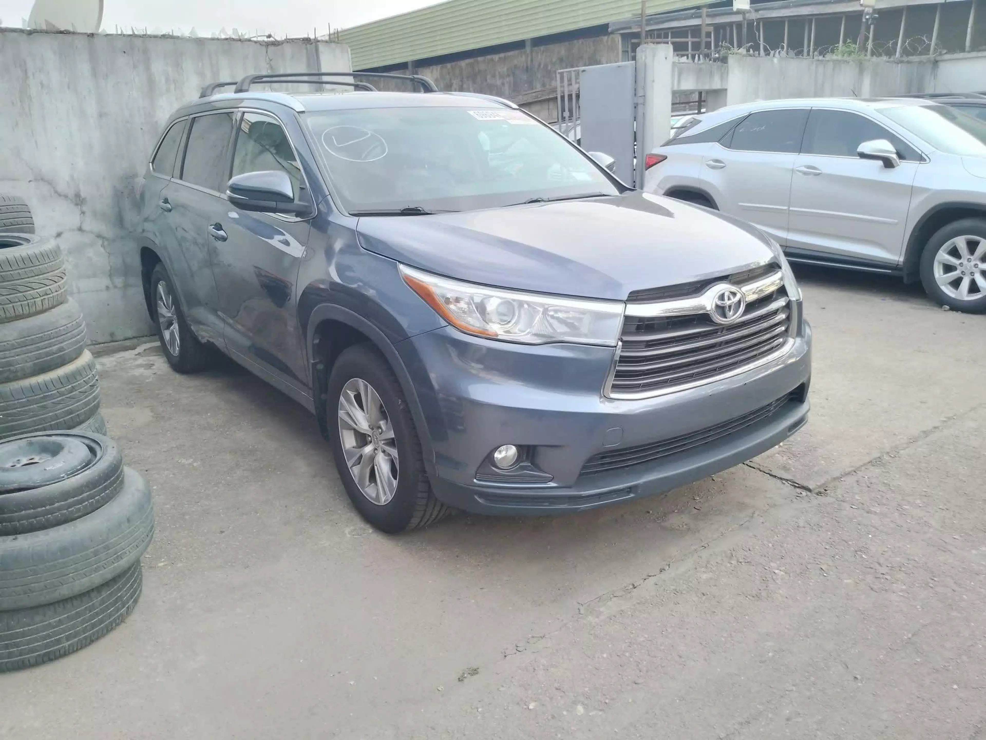 Toyota Highlander - 2014