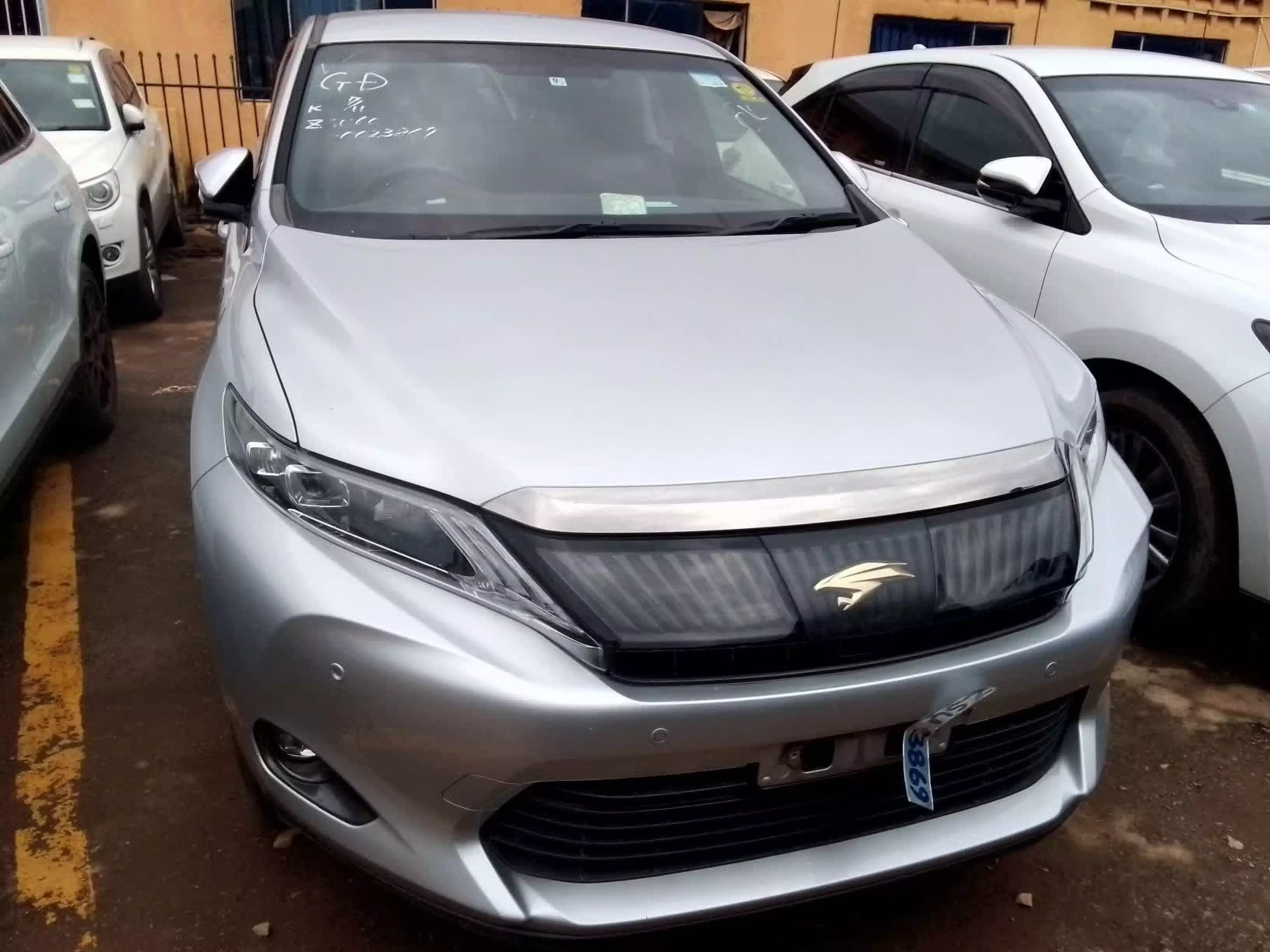 Toyota Harrier - 2014