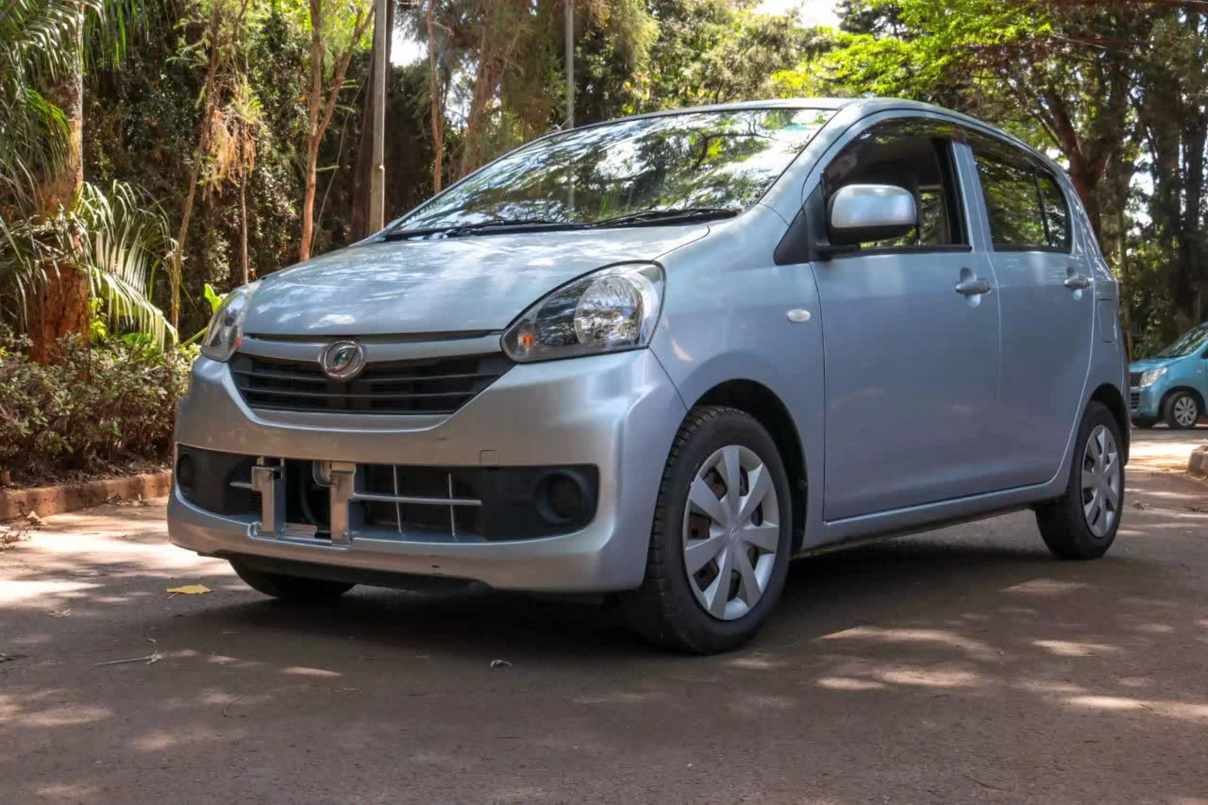 Daihatsu Mira  - 2015