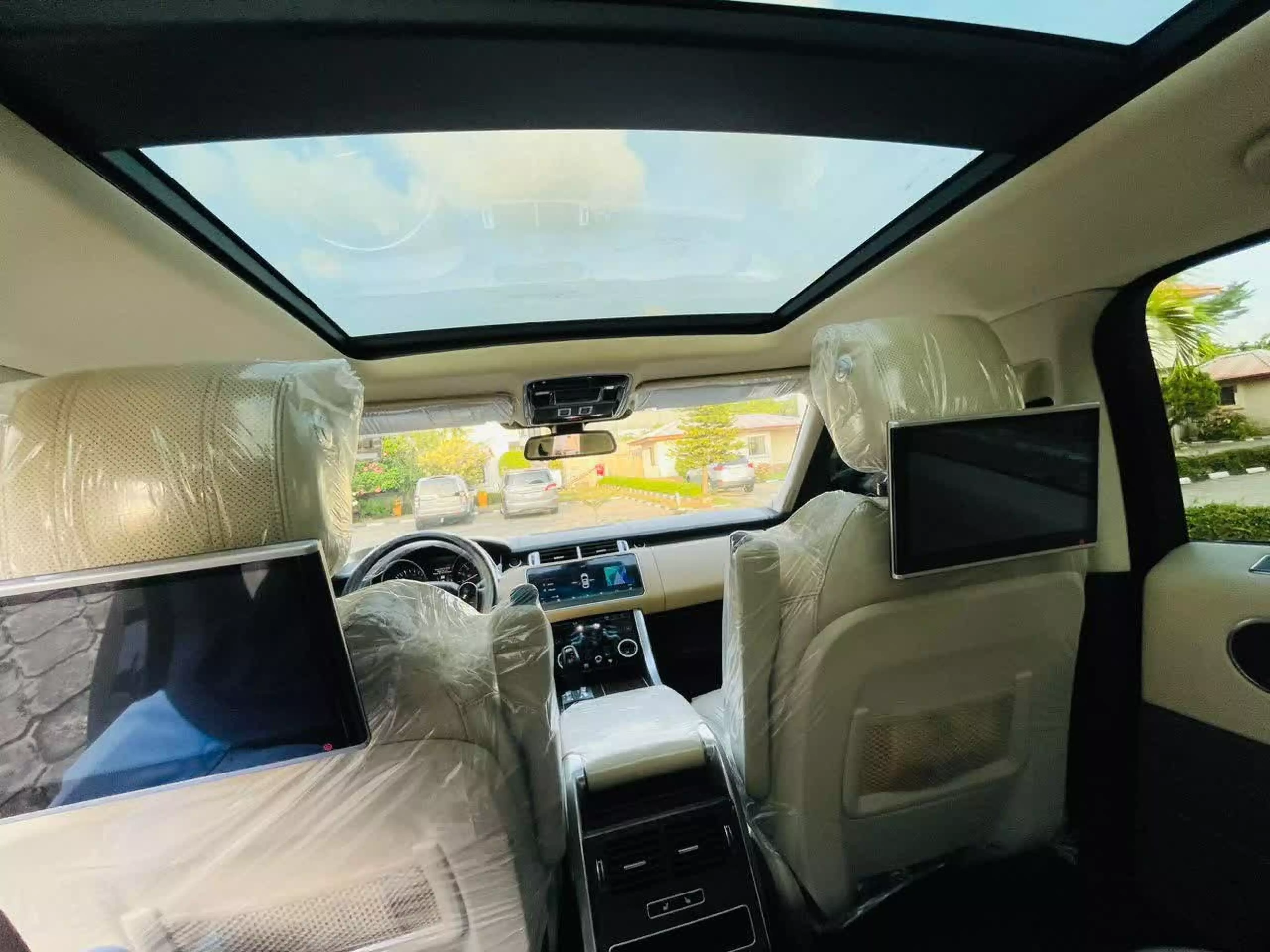 Land Rover Range Rover Sport   - 2015