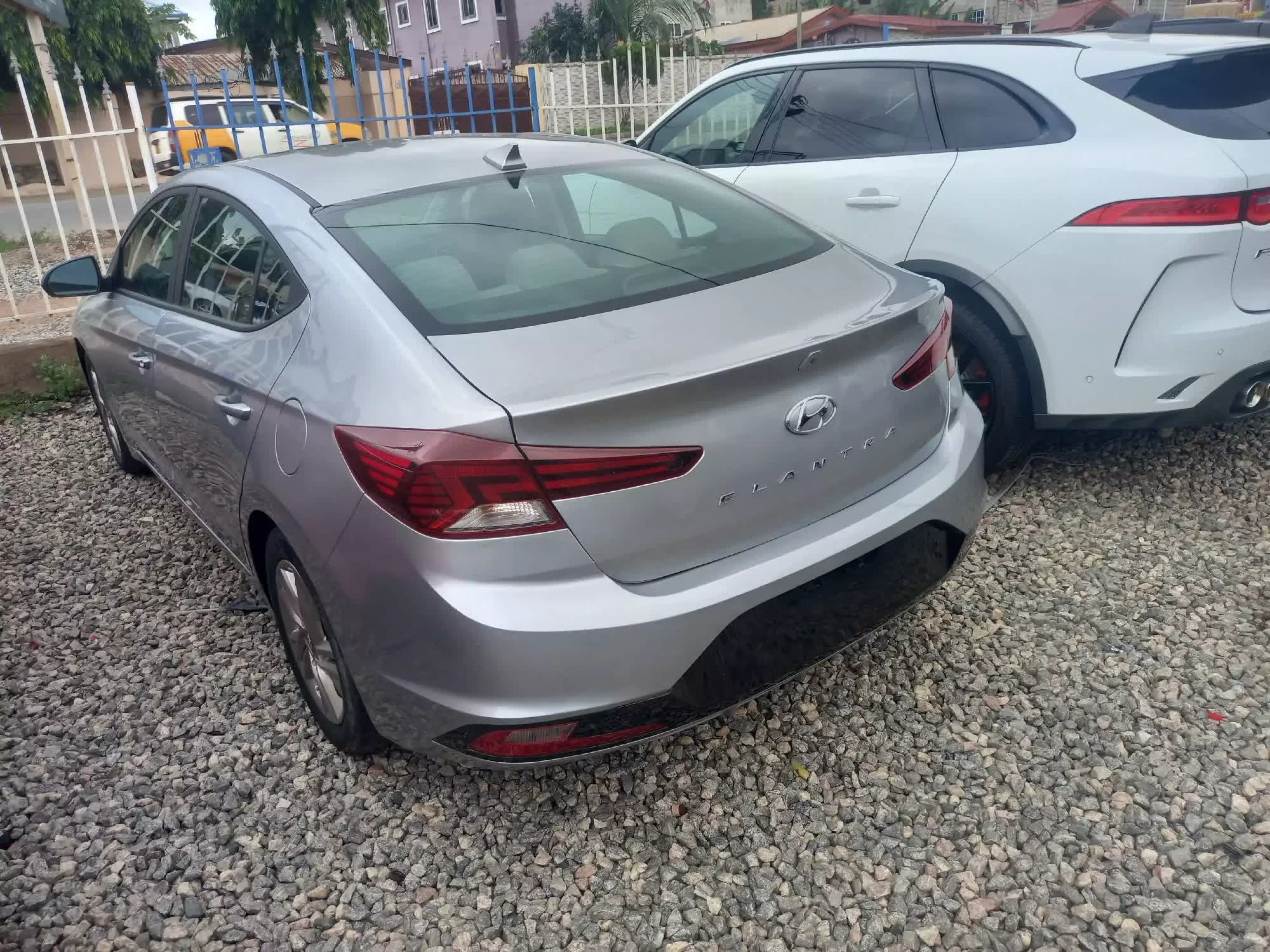 Hyundai Elantra   - 2020