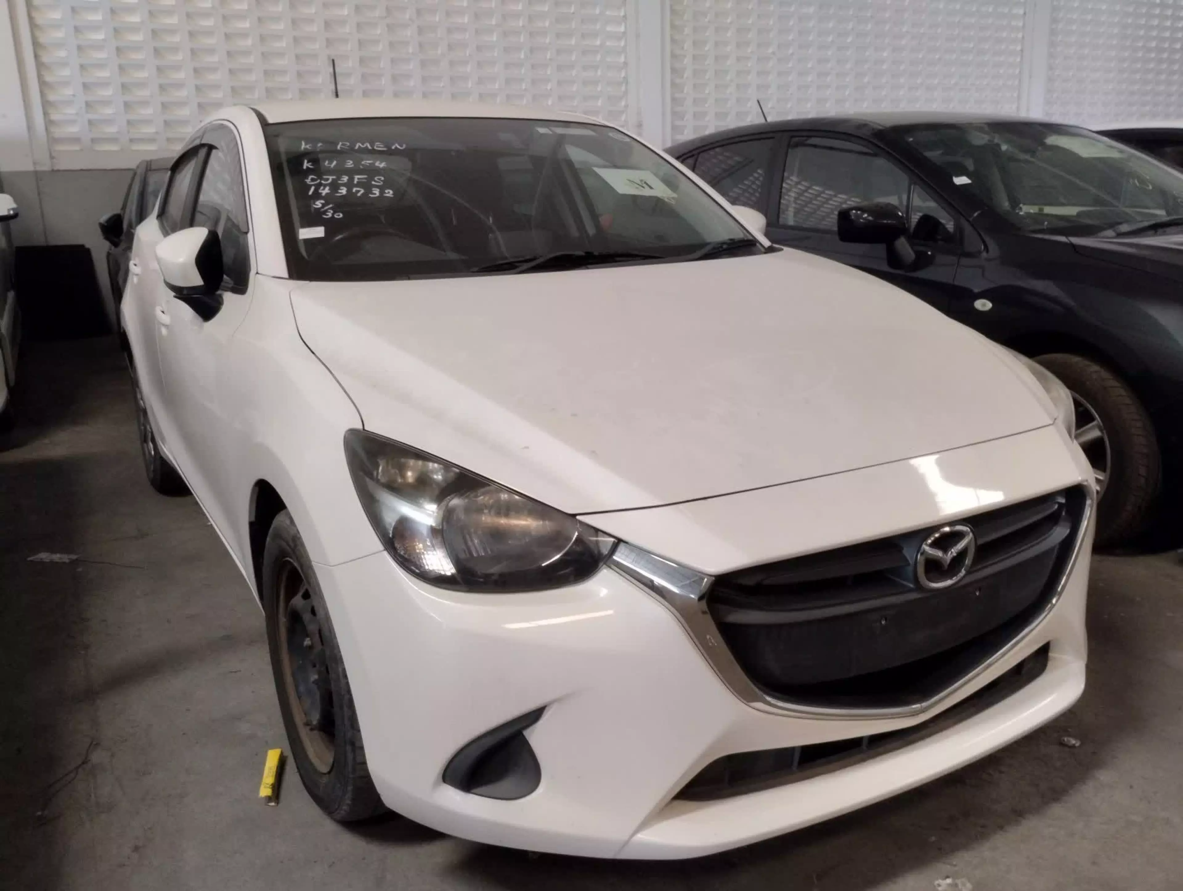 Mazda Demio  - 2016