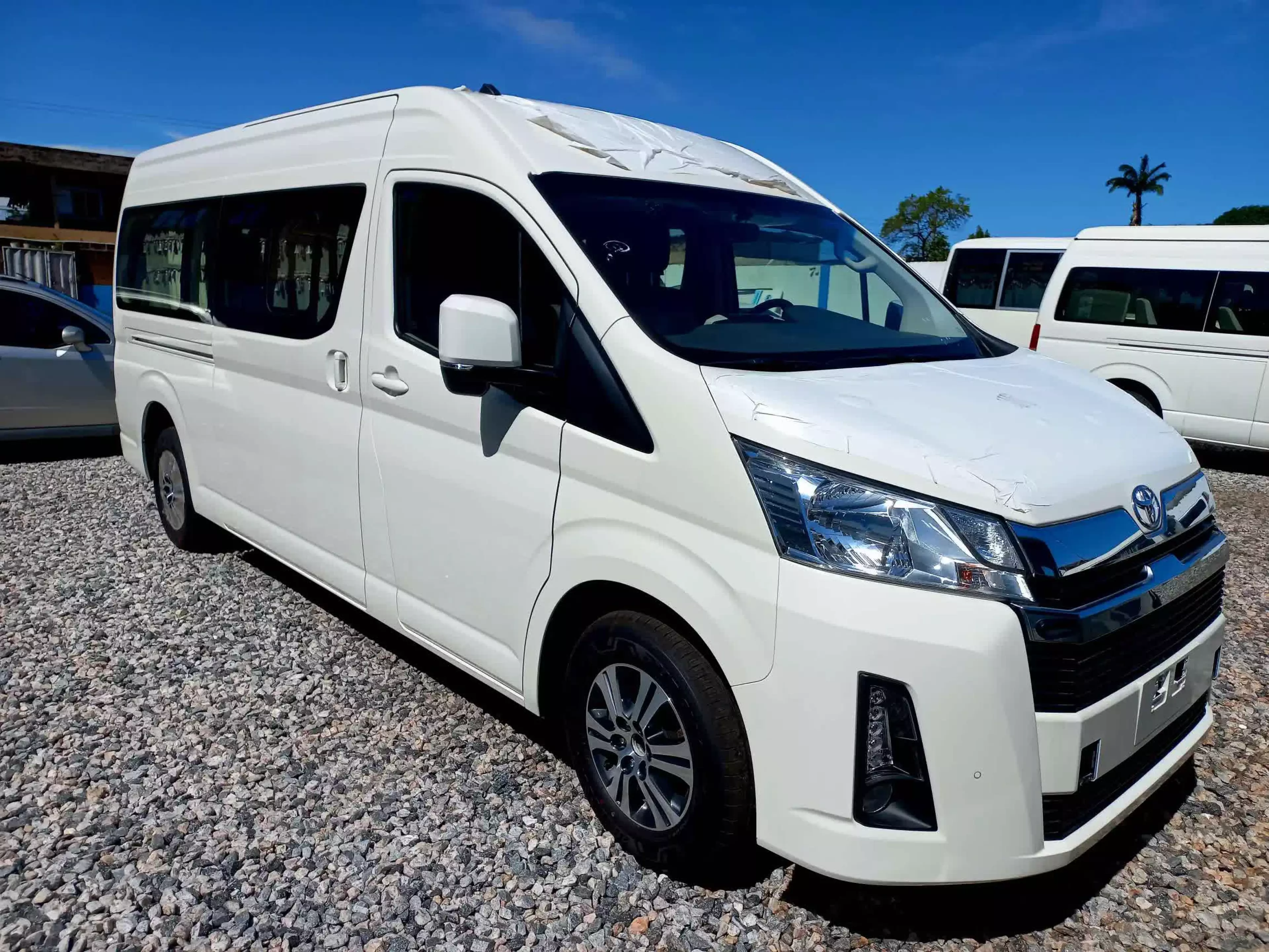 Toyota GrandHiace  - 2020