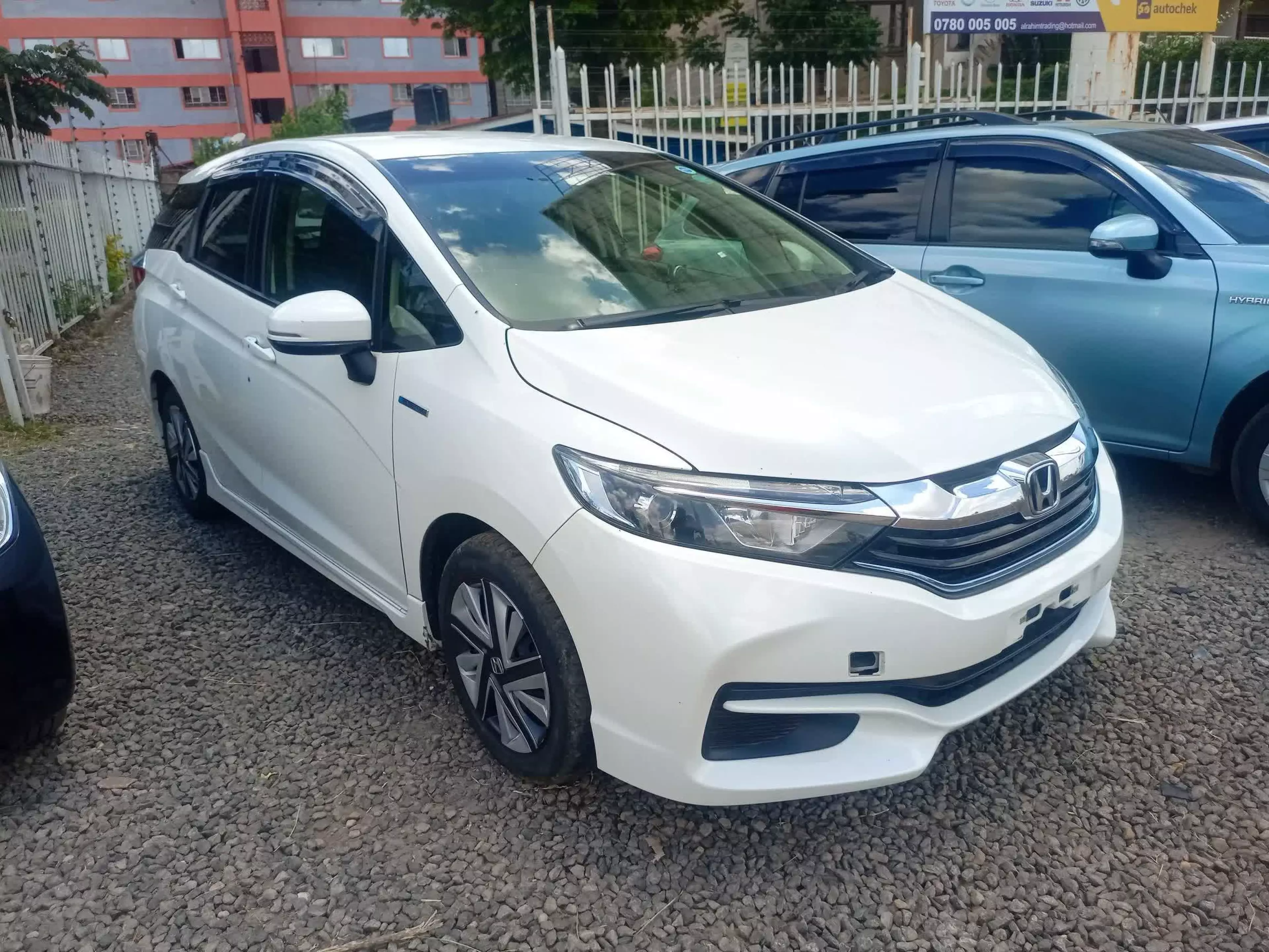 Honda Fit shuttle hybrid - 2017