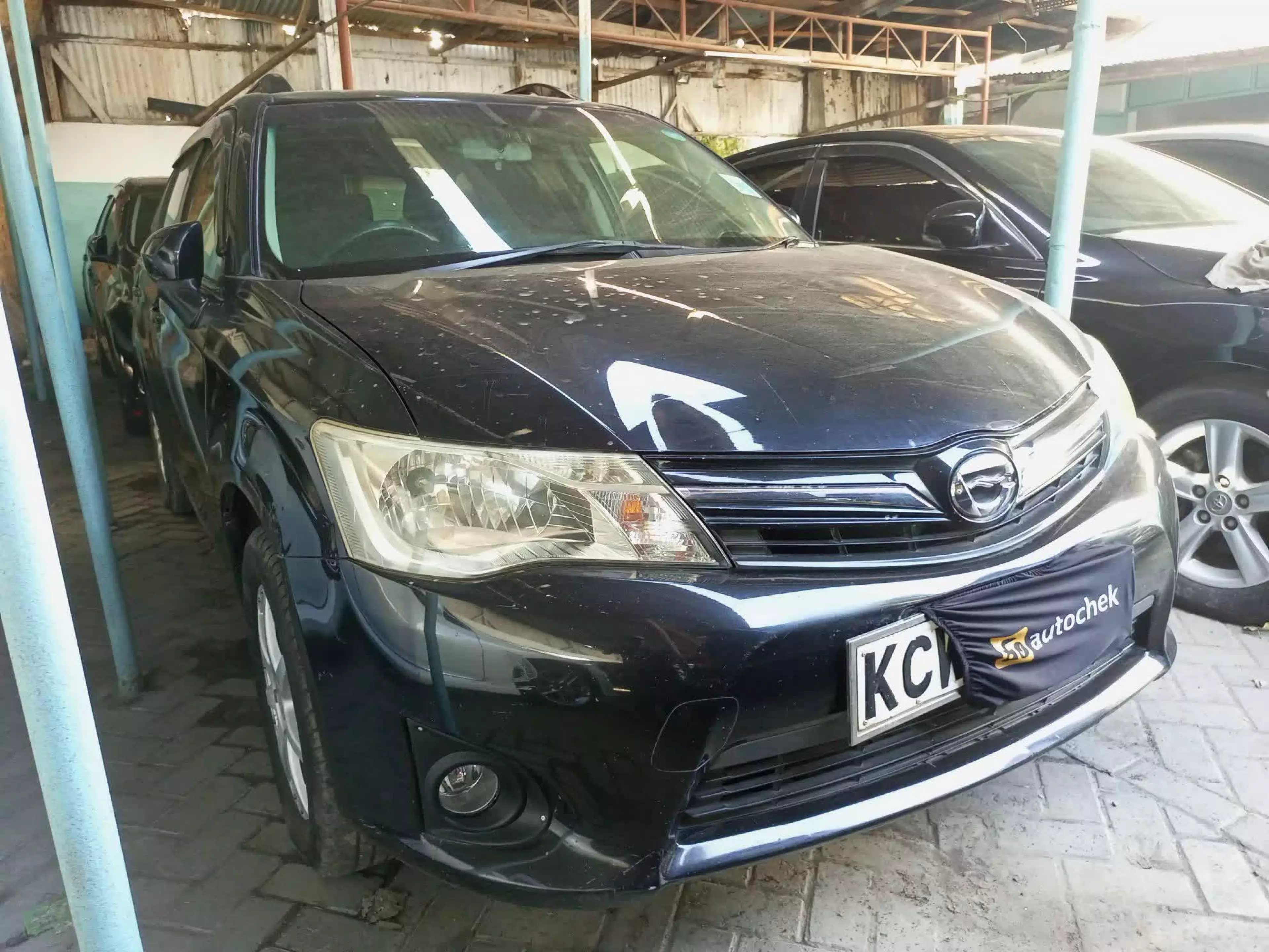 Toyota Fielder  - 2012