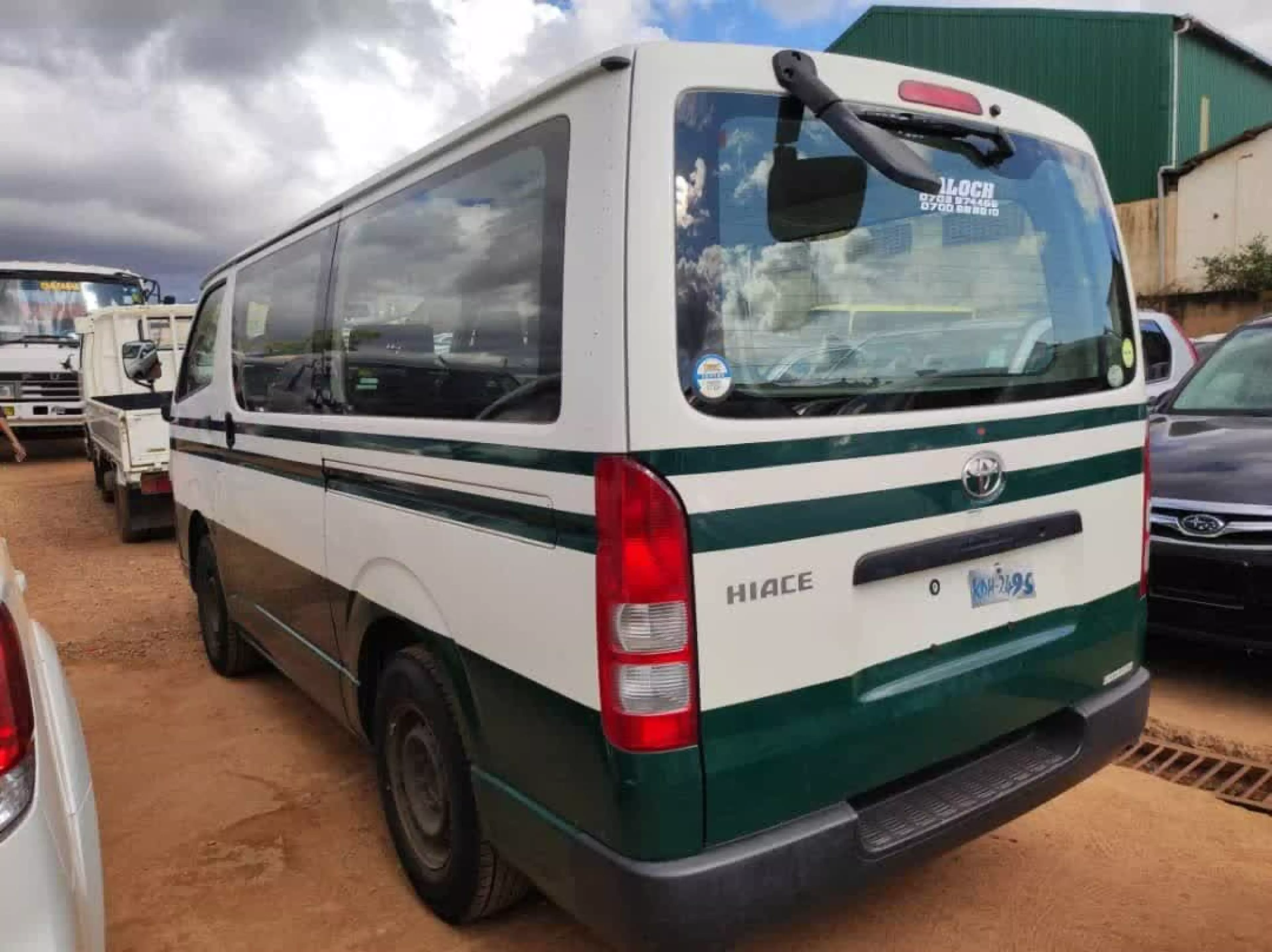 Toyota Hiace - 2010