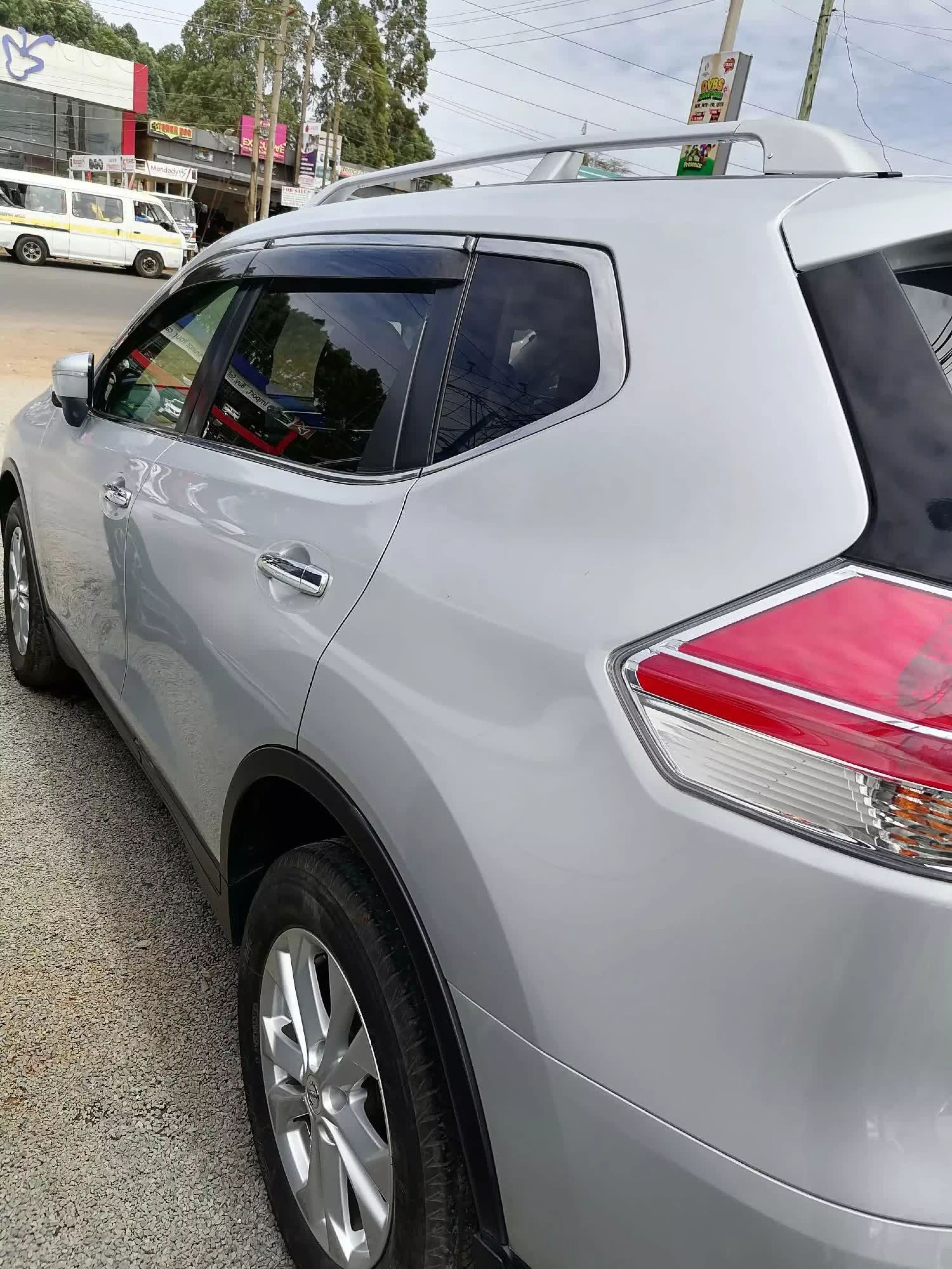 Nissan X- trail - 2016