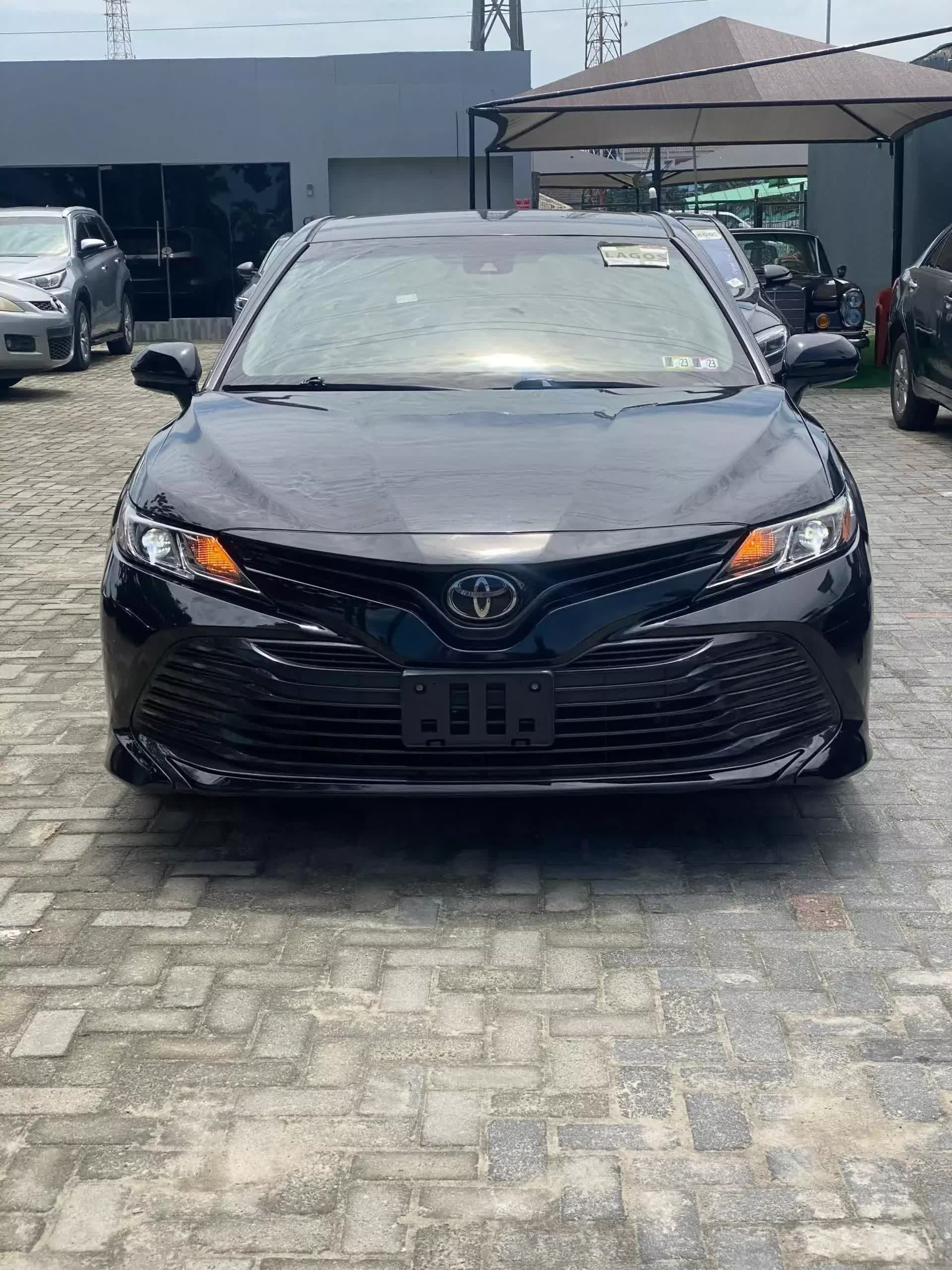Toyota Camry   - 2018