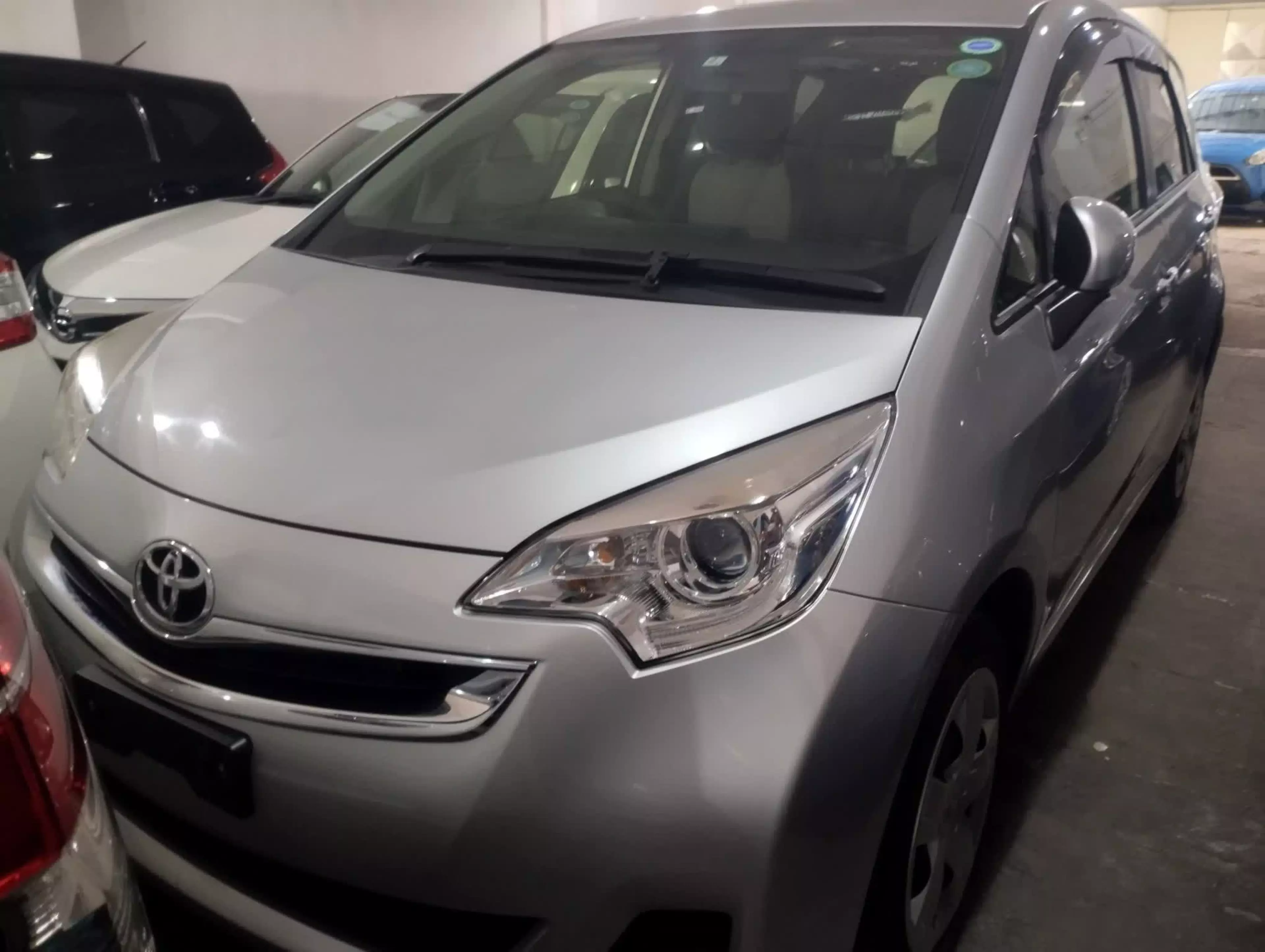 Toyota Ractis - 2016