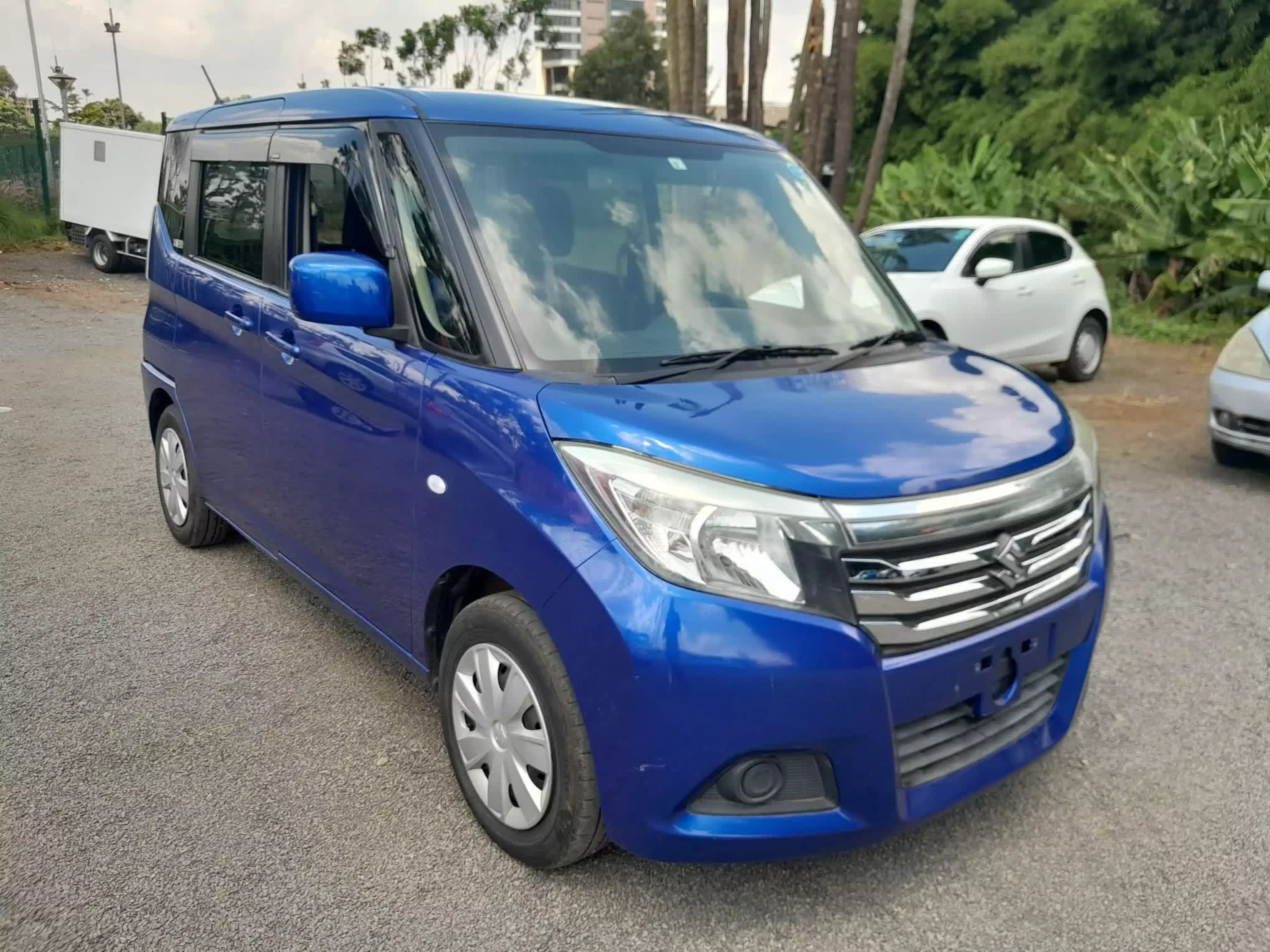 SUZUKI Solio - 2015
