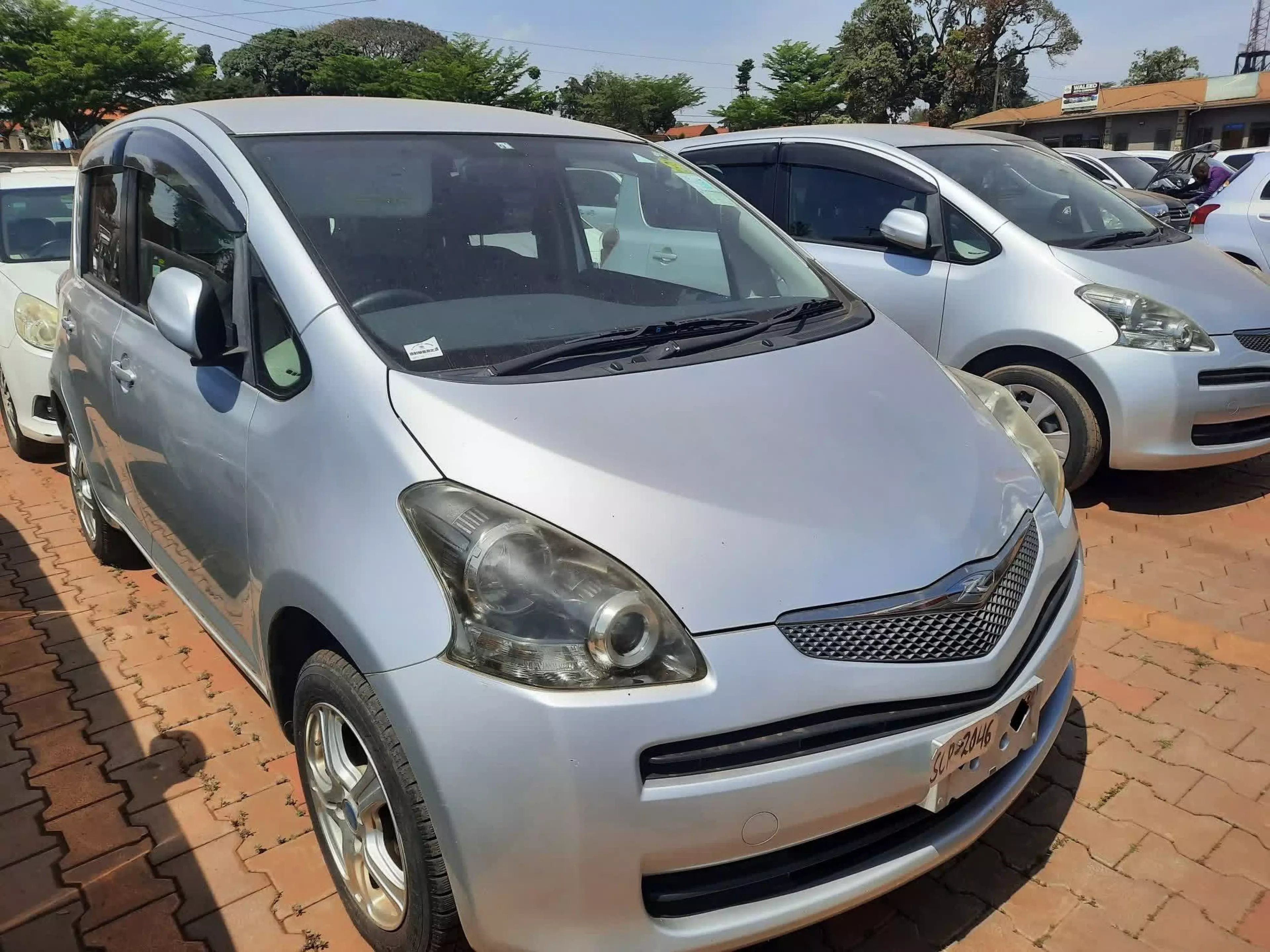 Toyota Ractis - 2009