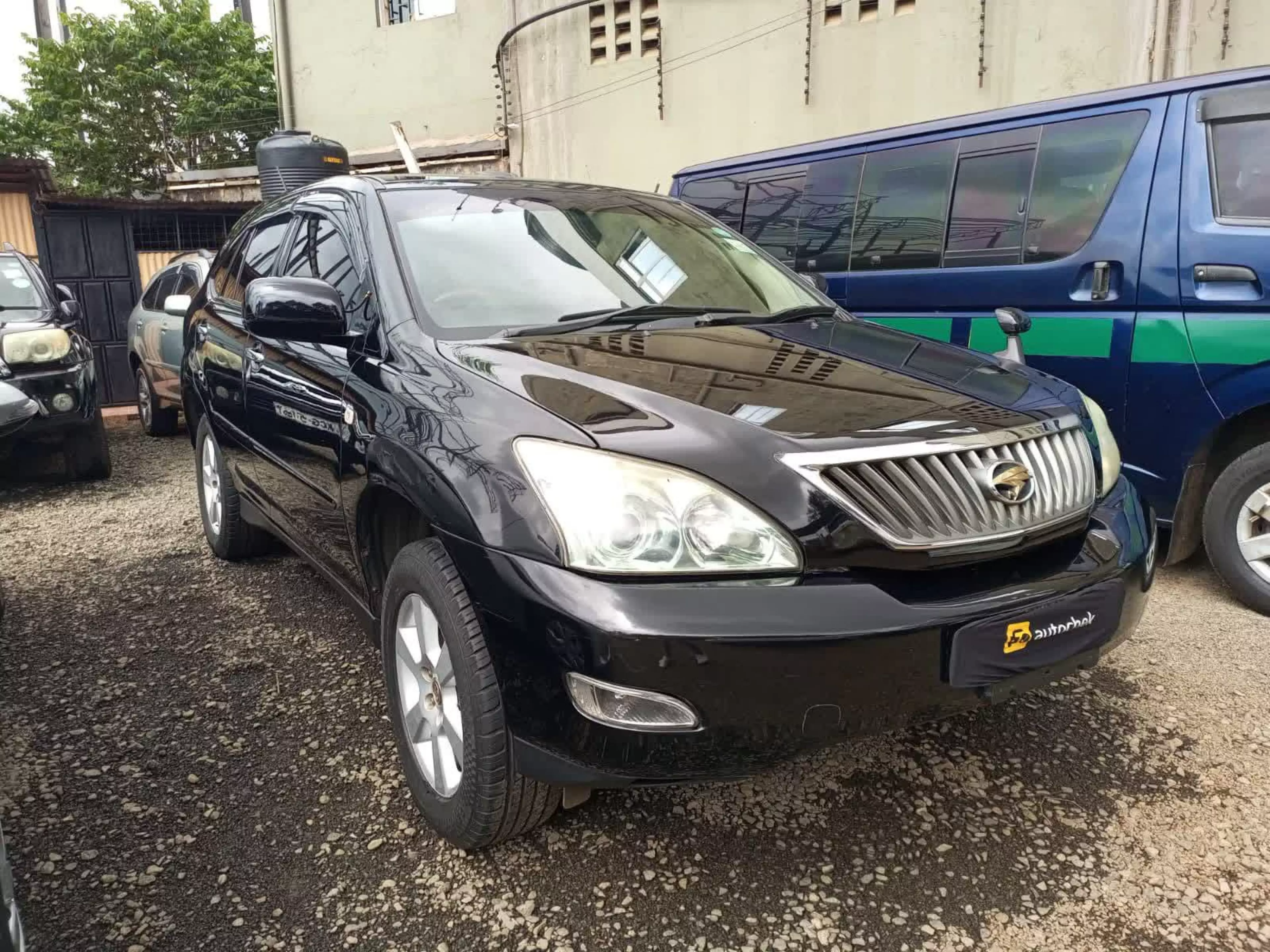 Toyota Harrier - 2011