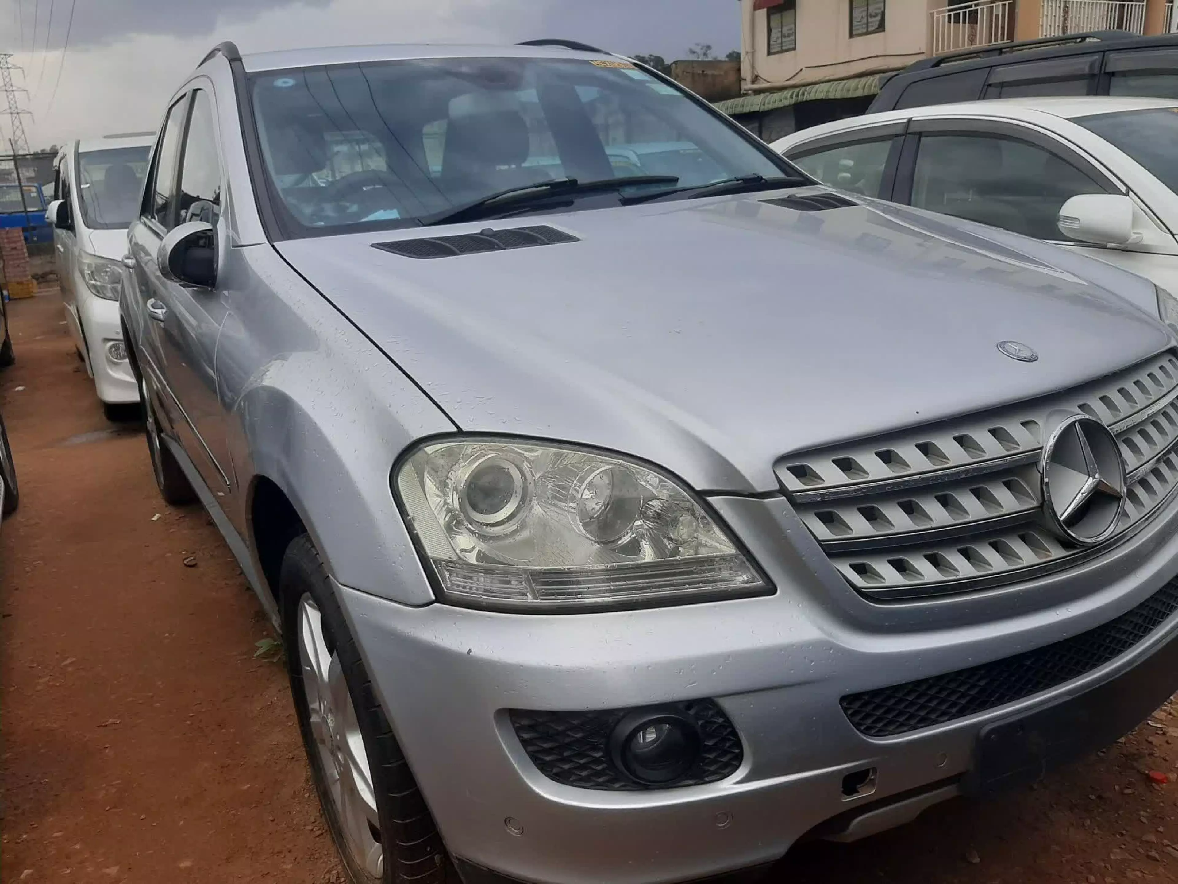 Mercedes-Benz 320 - 2008
