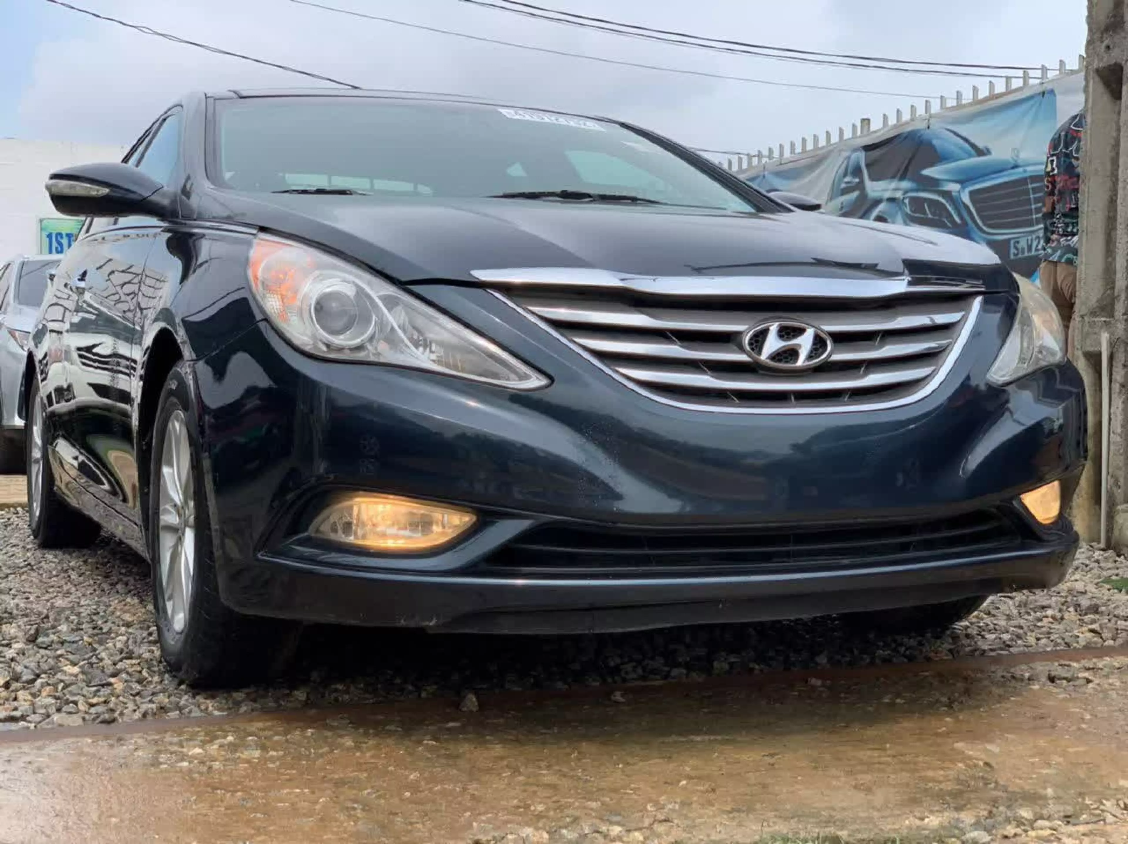 Hyundai Sonata - 2012