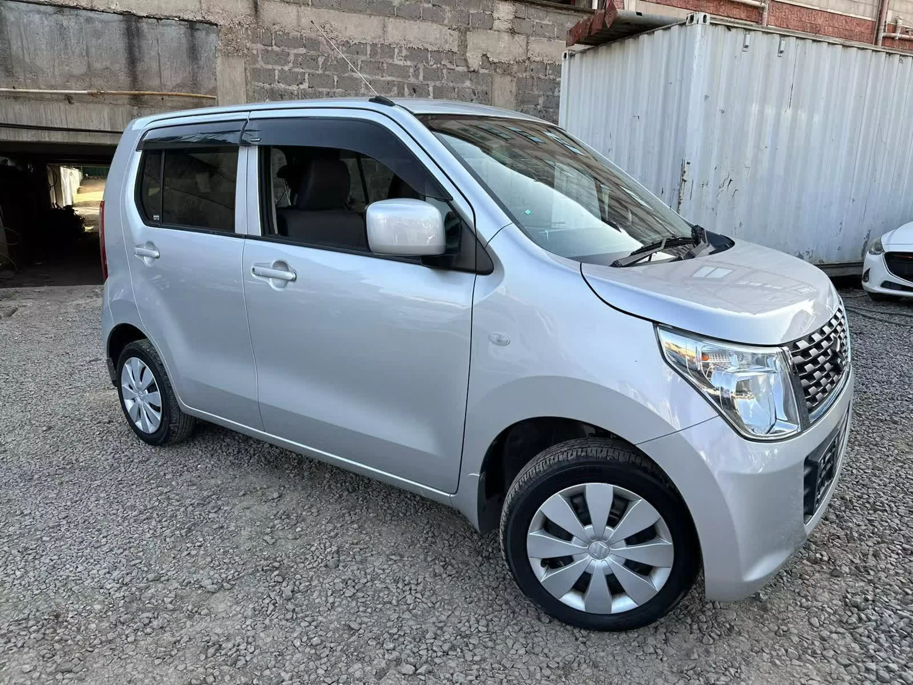 SUZUKI Wagon R - 2015