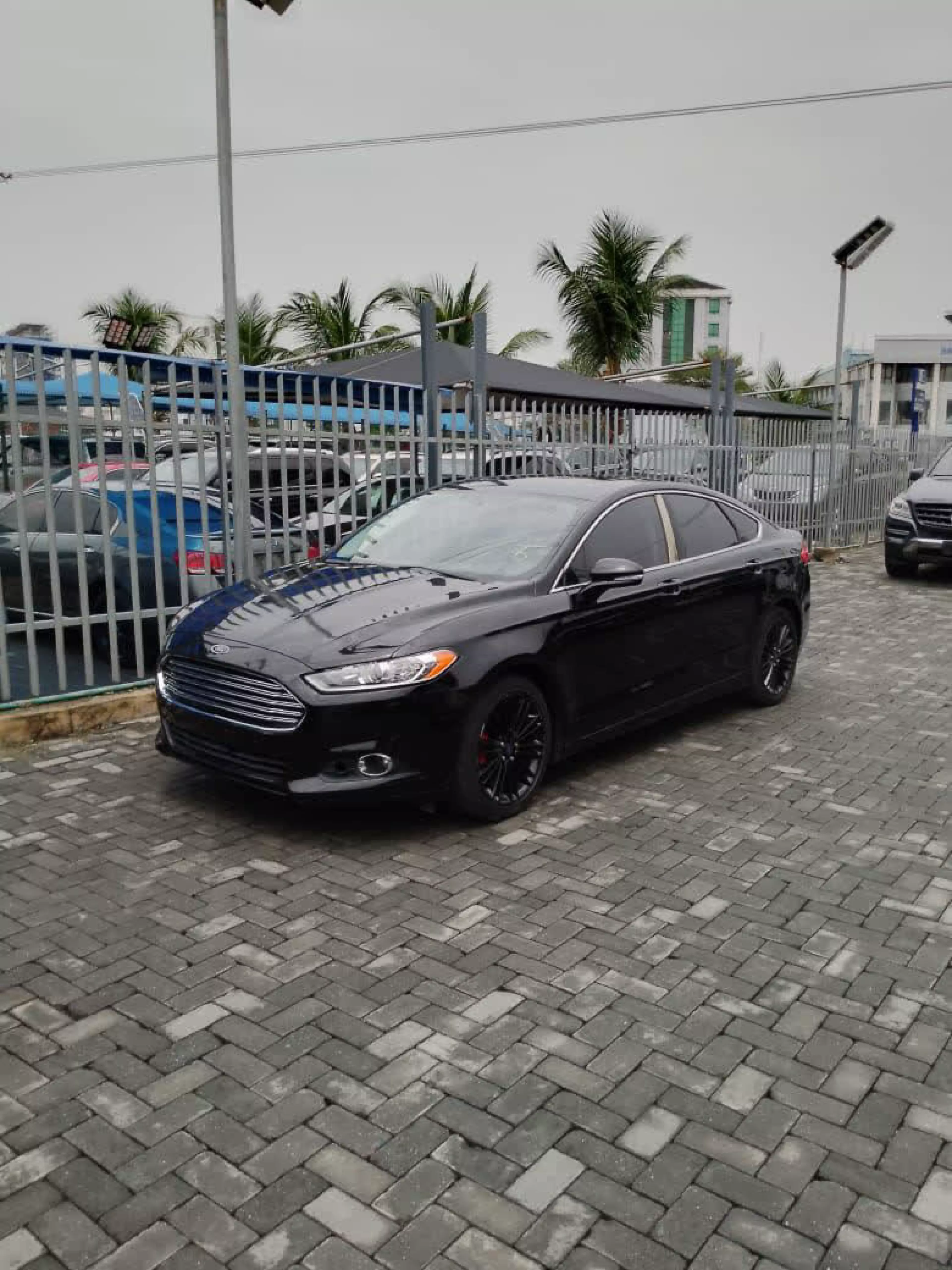 Ford Fusion - 2015
