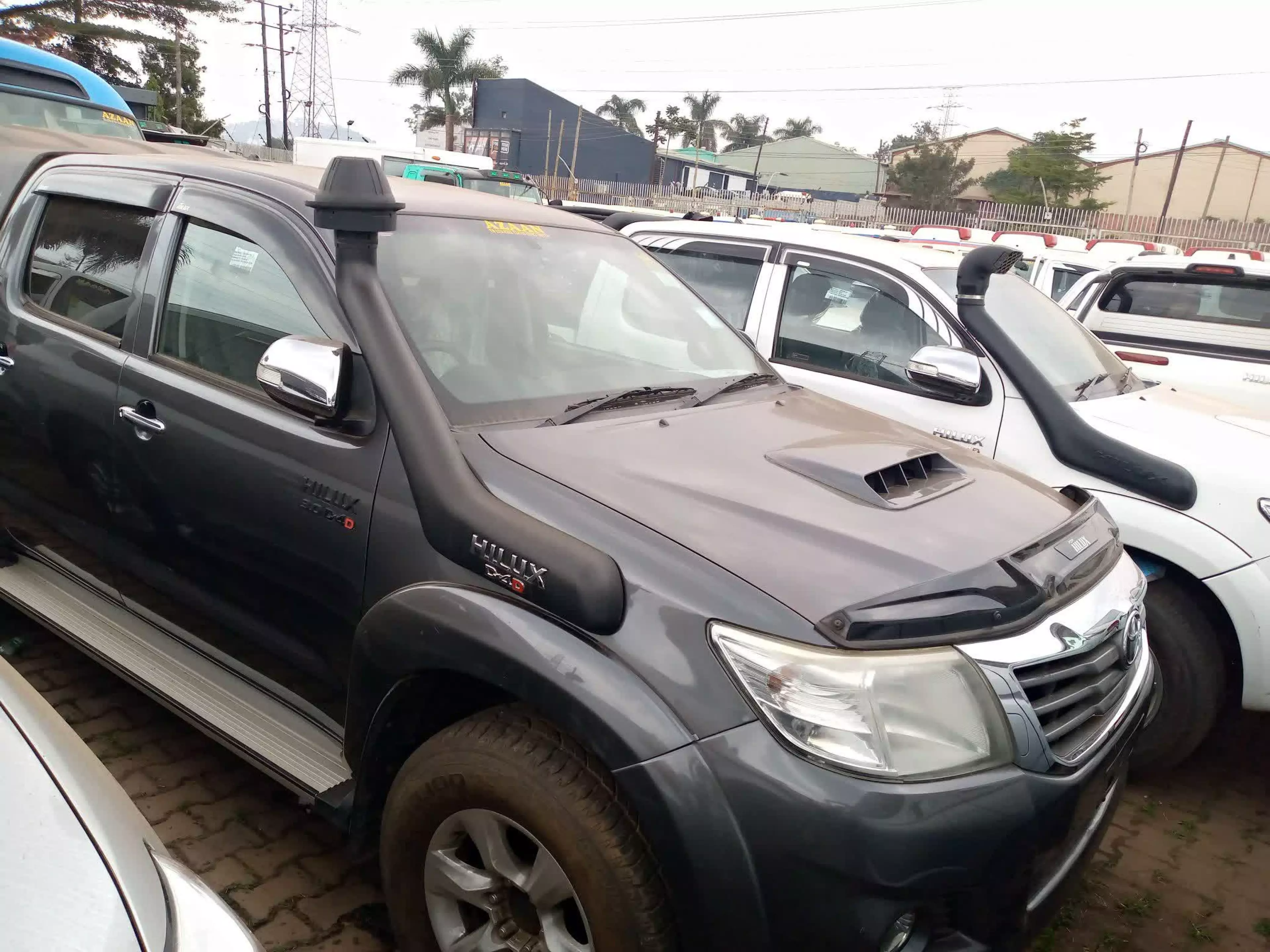 Toyota Hilux Revo  - 2013