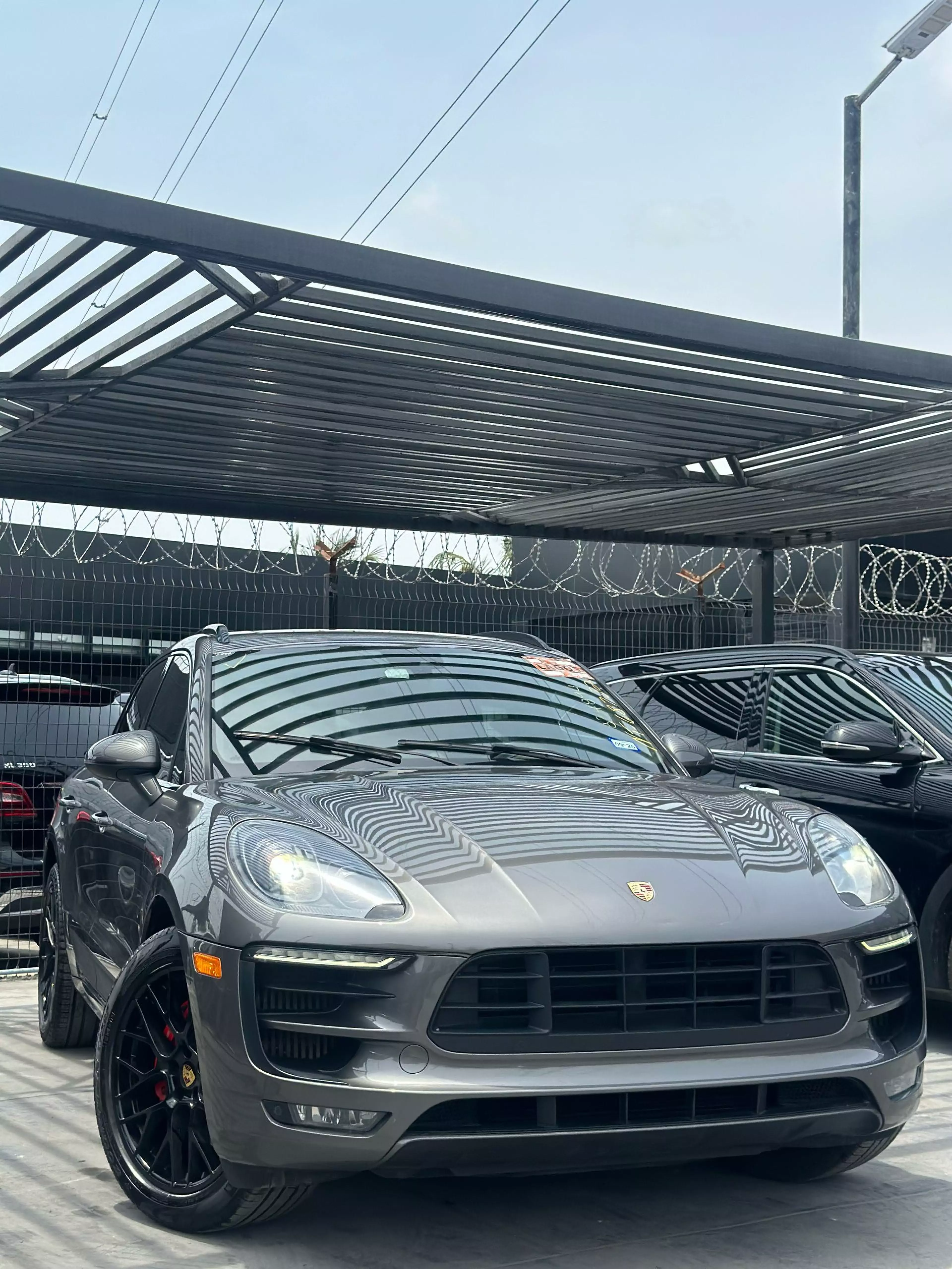 PORSCHE Macan - 2018