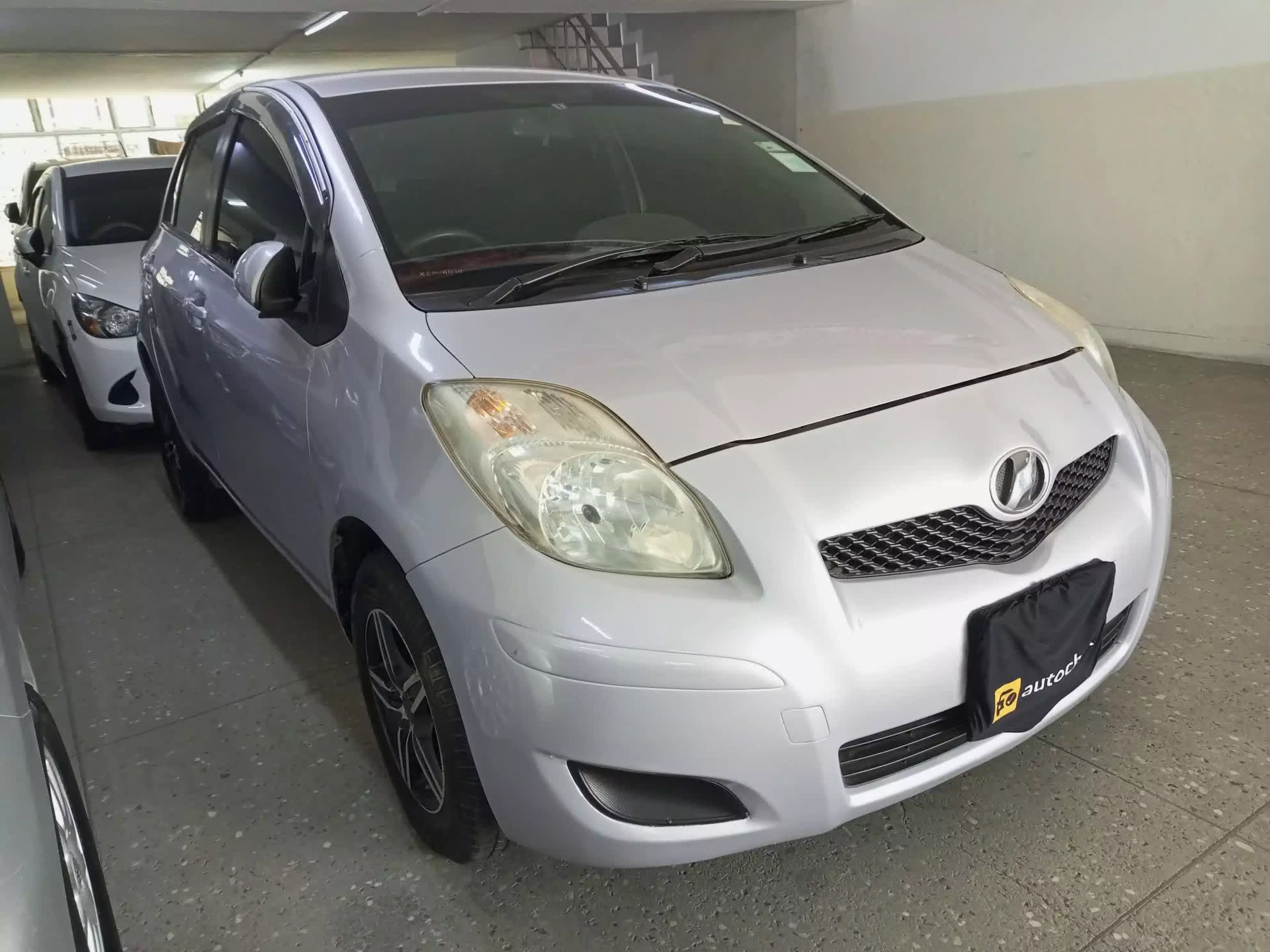 Toyota Vitz - 2010