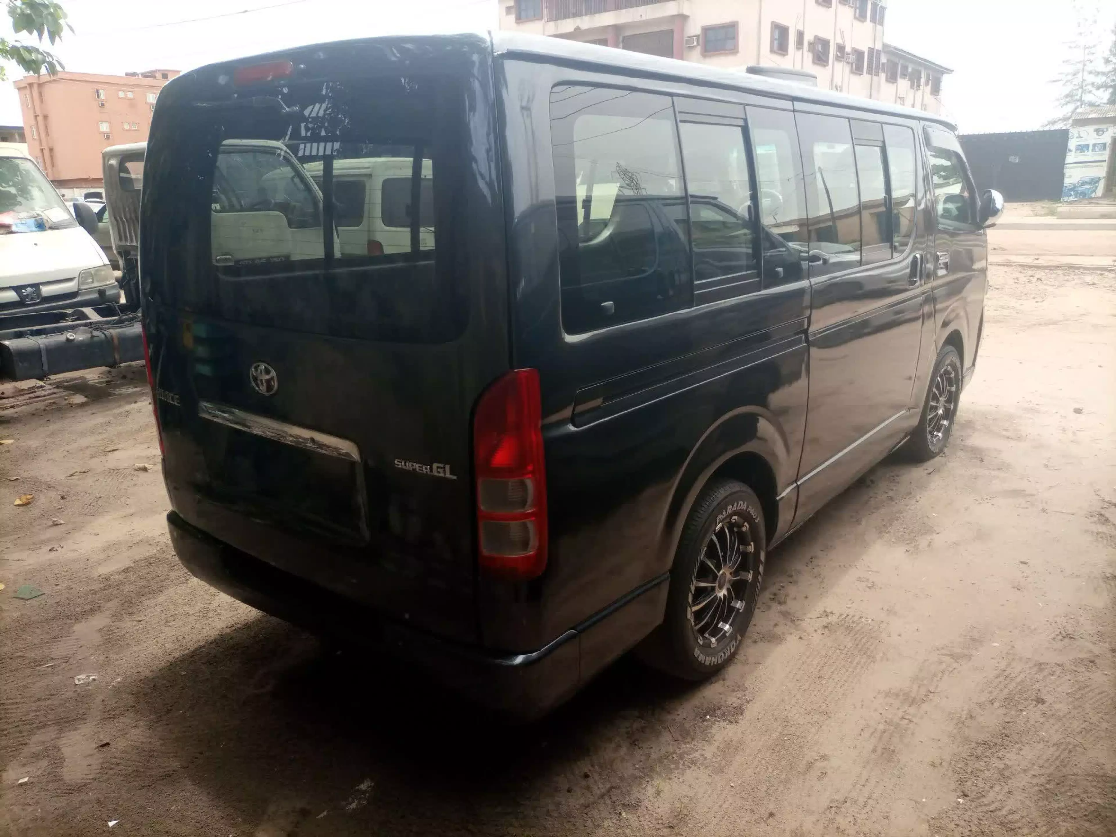 Toyota Hiace   - 2007