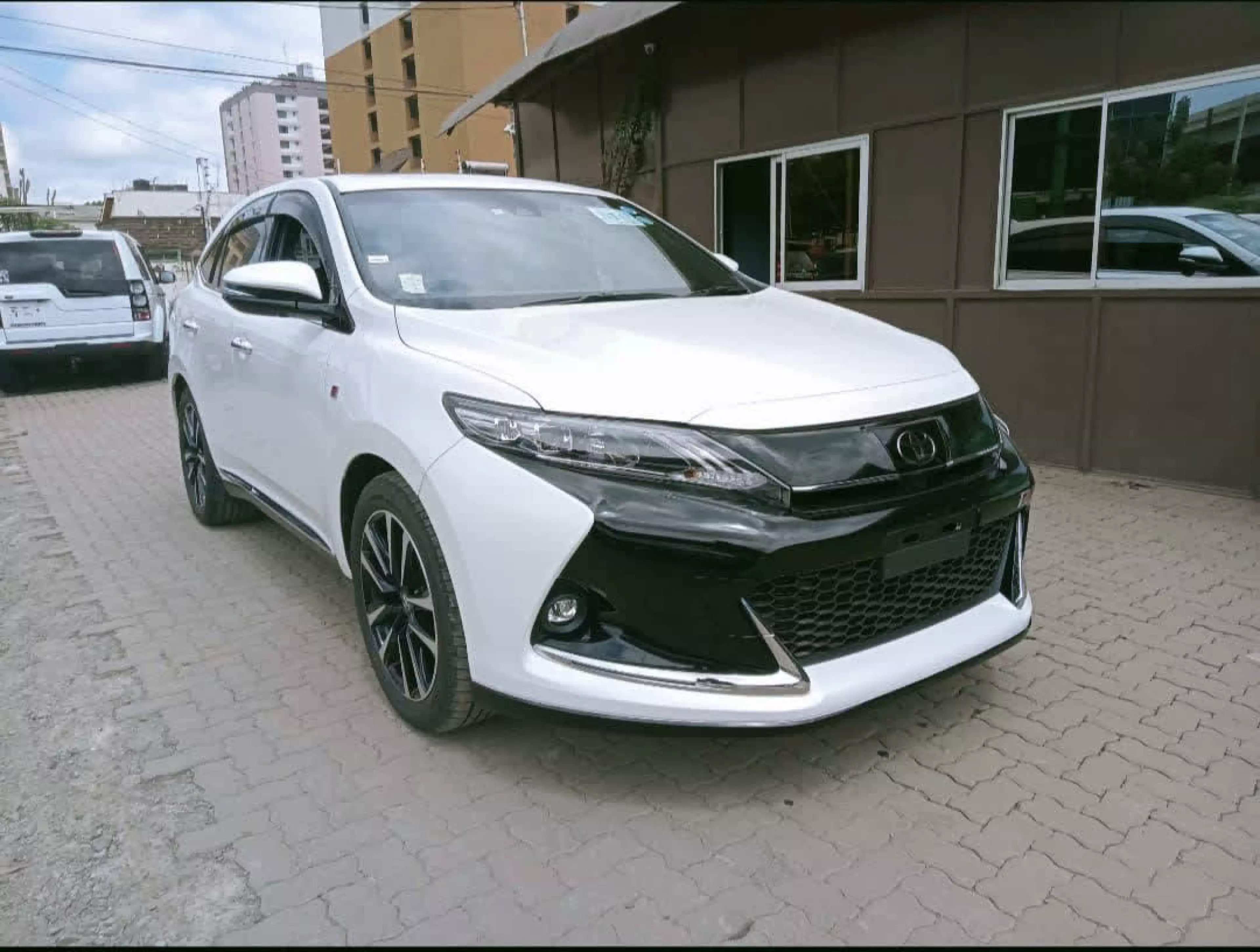Toyota Harrier GR - 2018