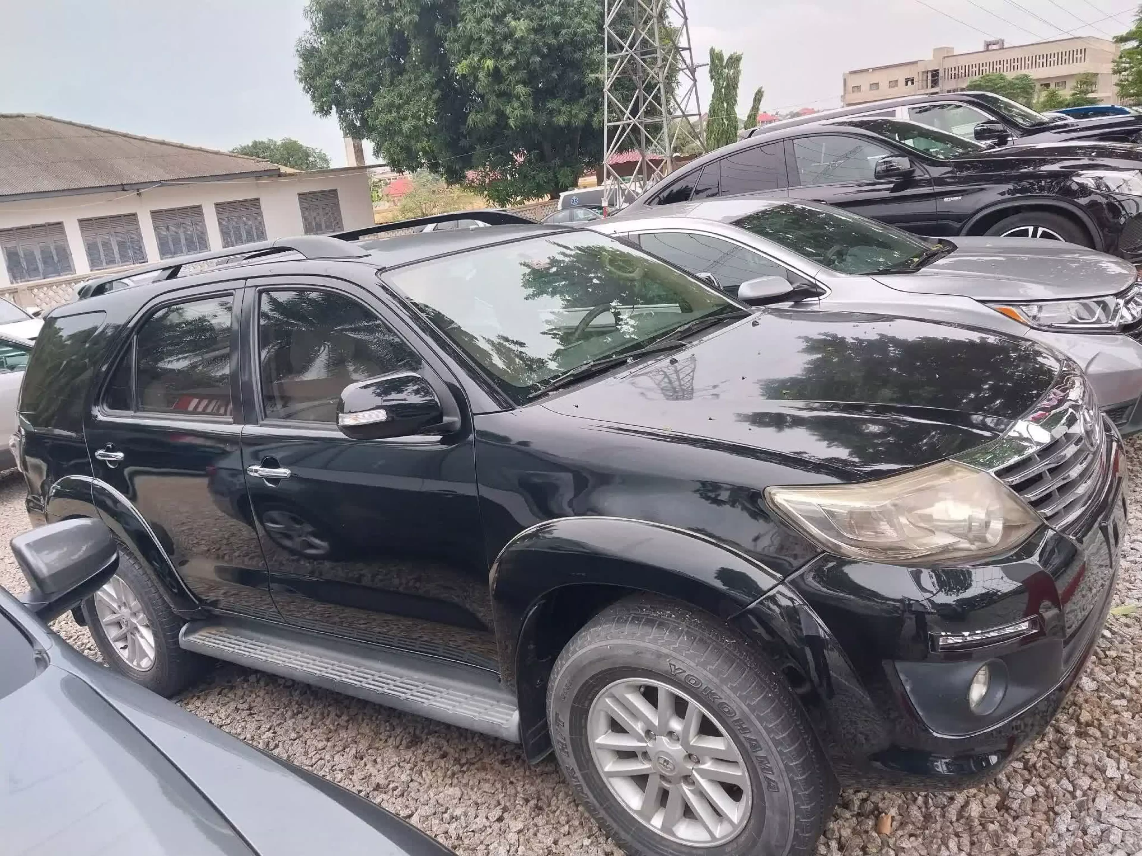 Toyota Fortuner - 2013