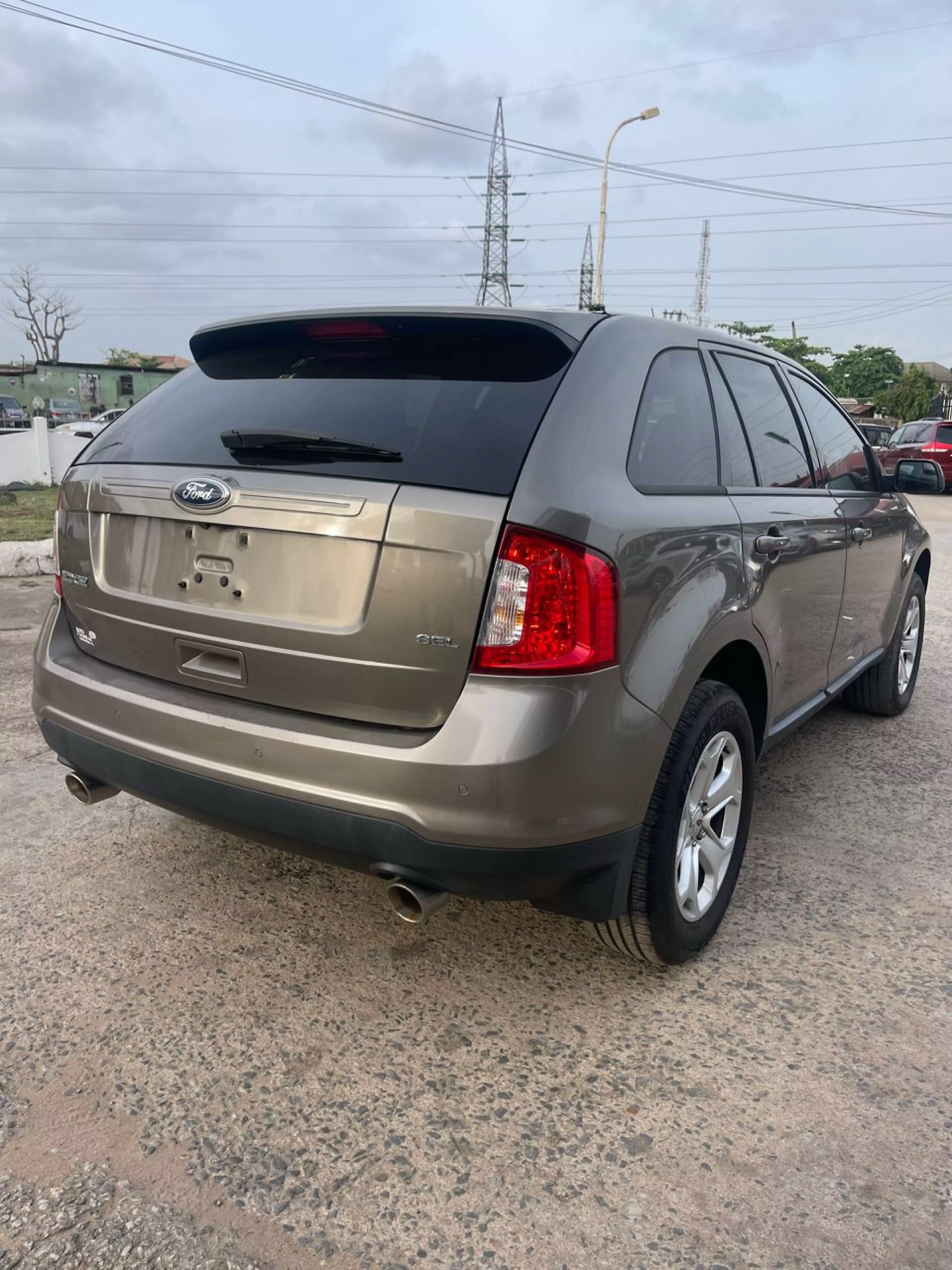 Ford Edge   - 2013