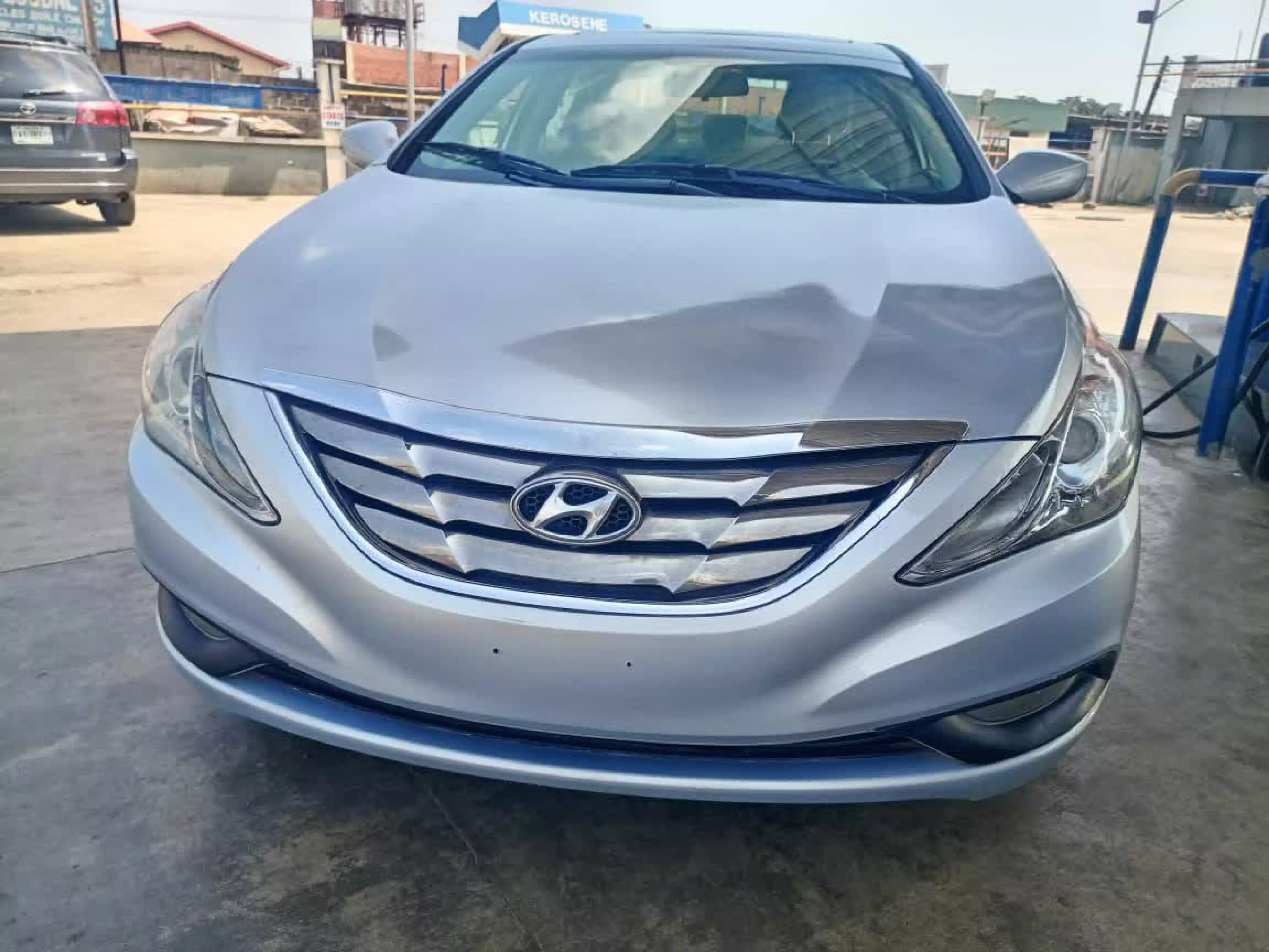 Hyundai Sonata   - 2013