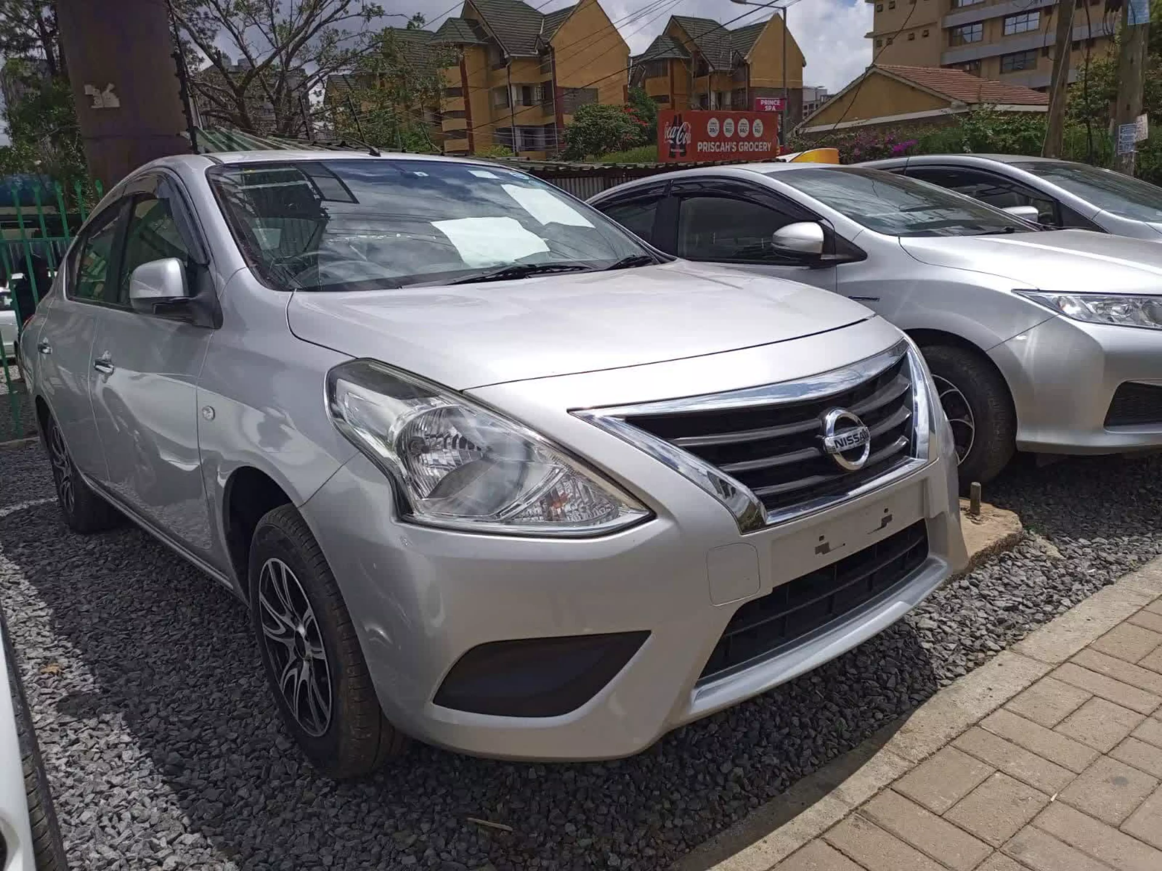 Nissan Latio - 2015