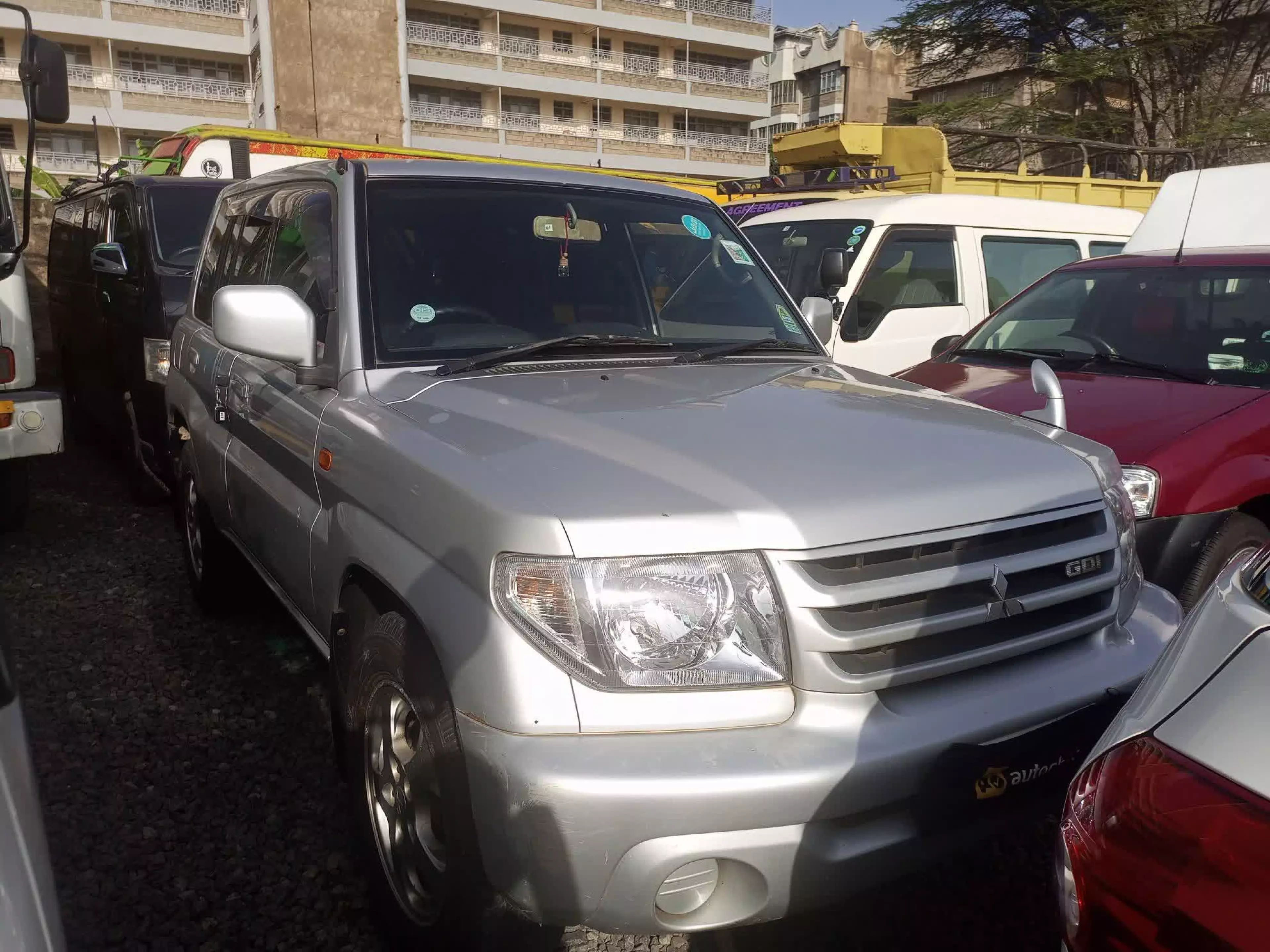 Mitsubishi Pajero - 2000