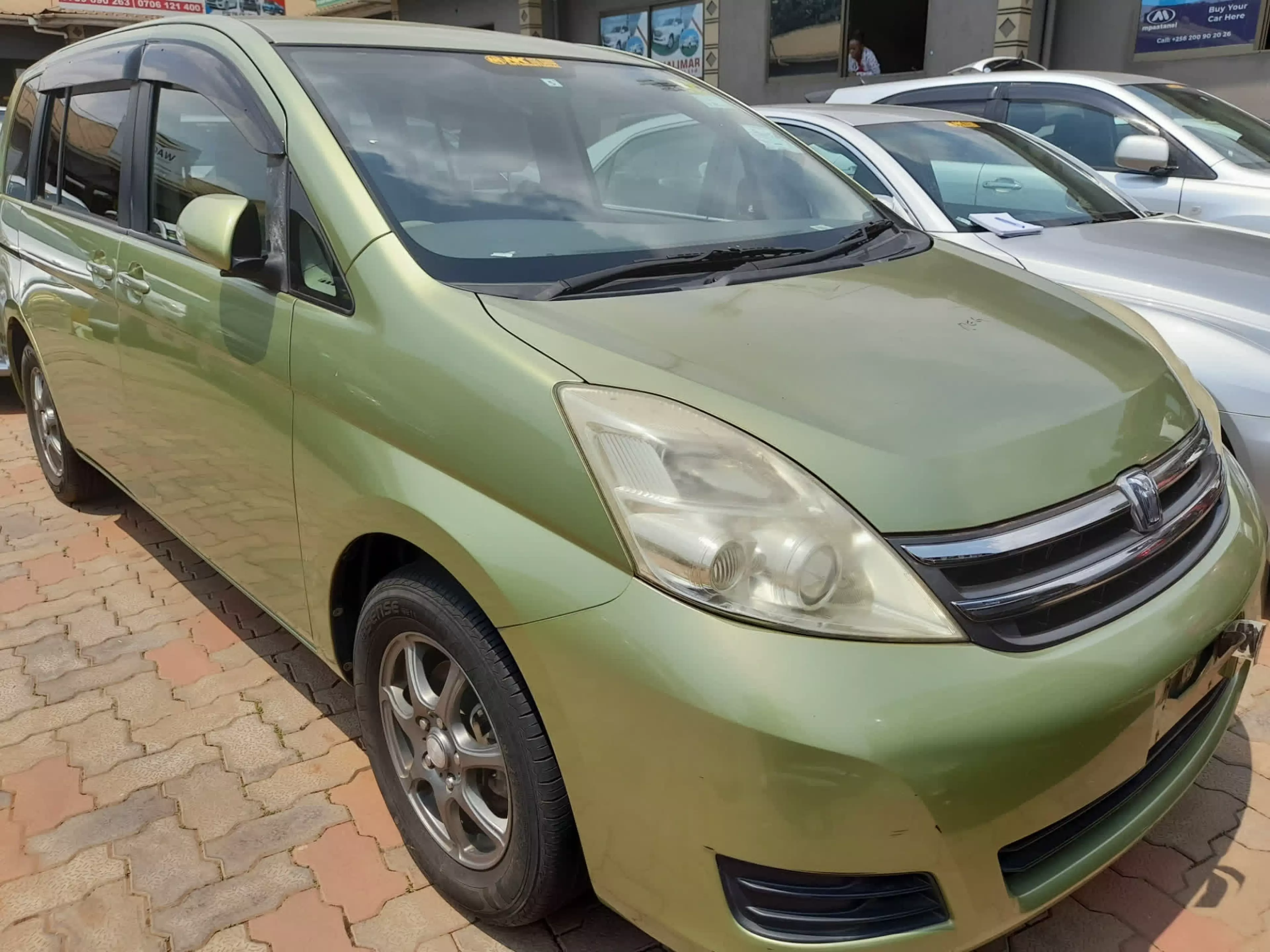 Toyota Isis  - 2007