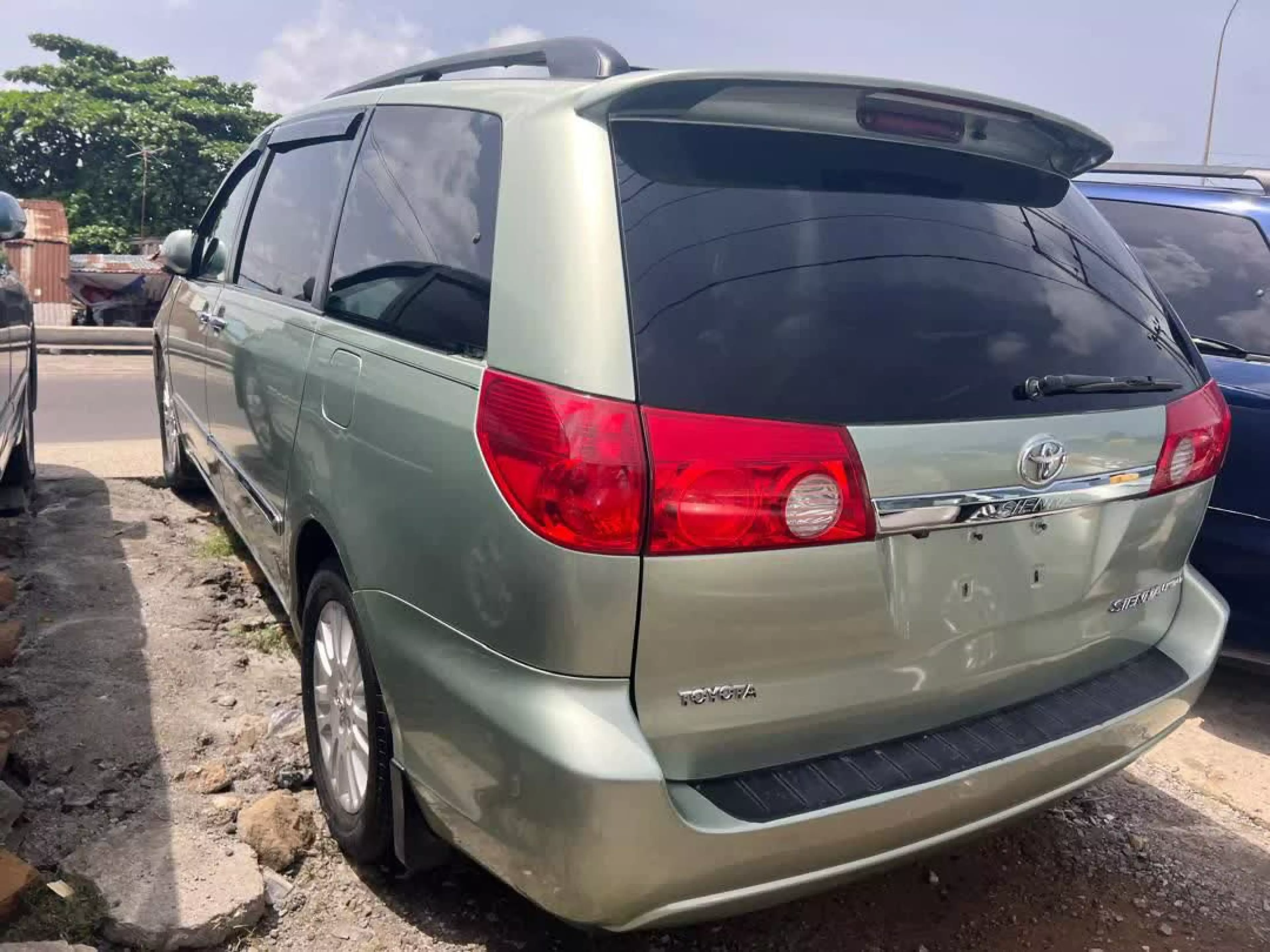 Toyota Sienna   - 2008