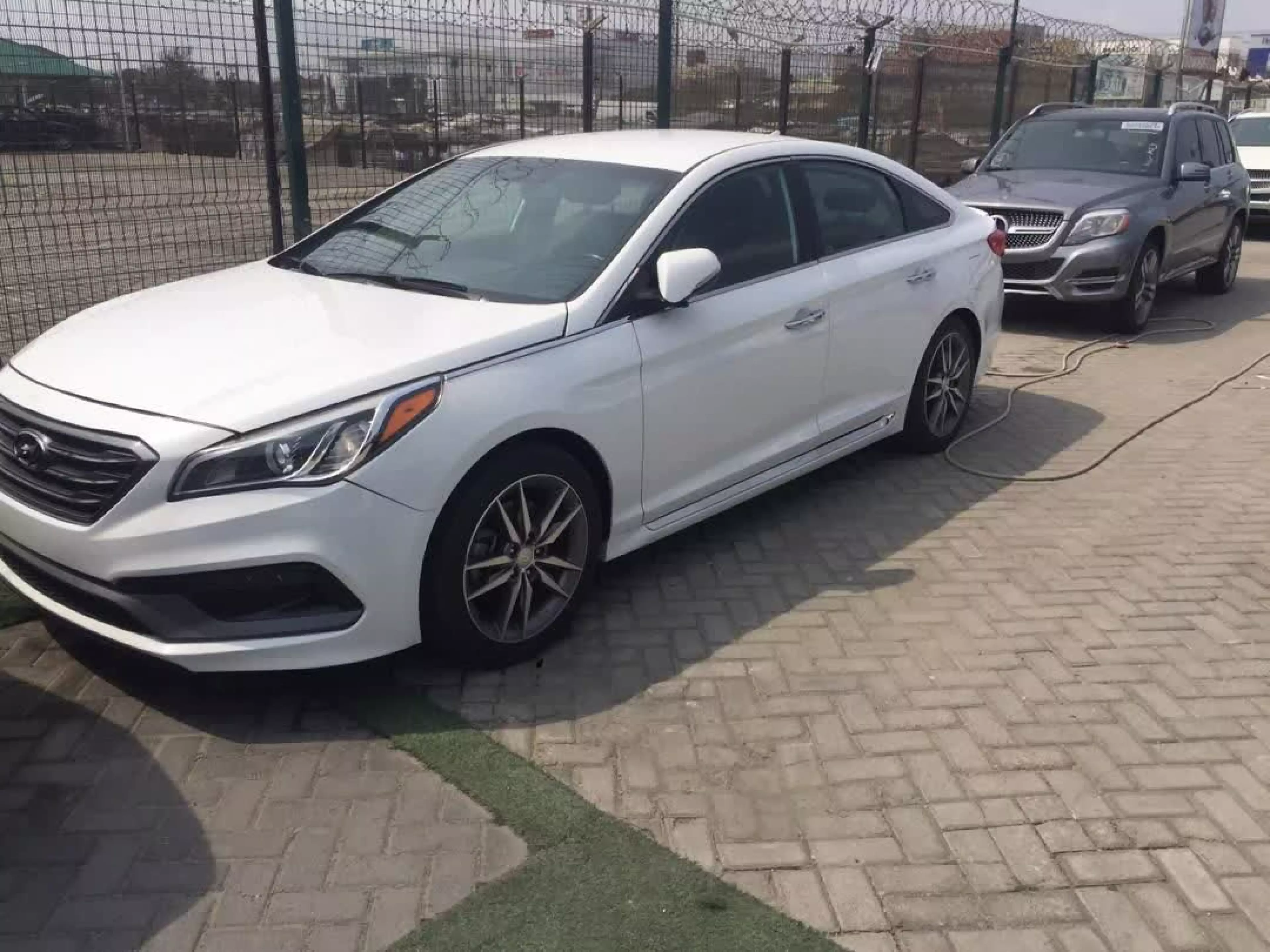 Hyundai Sonata - 2015