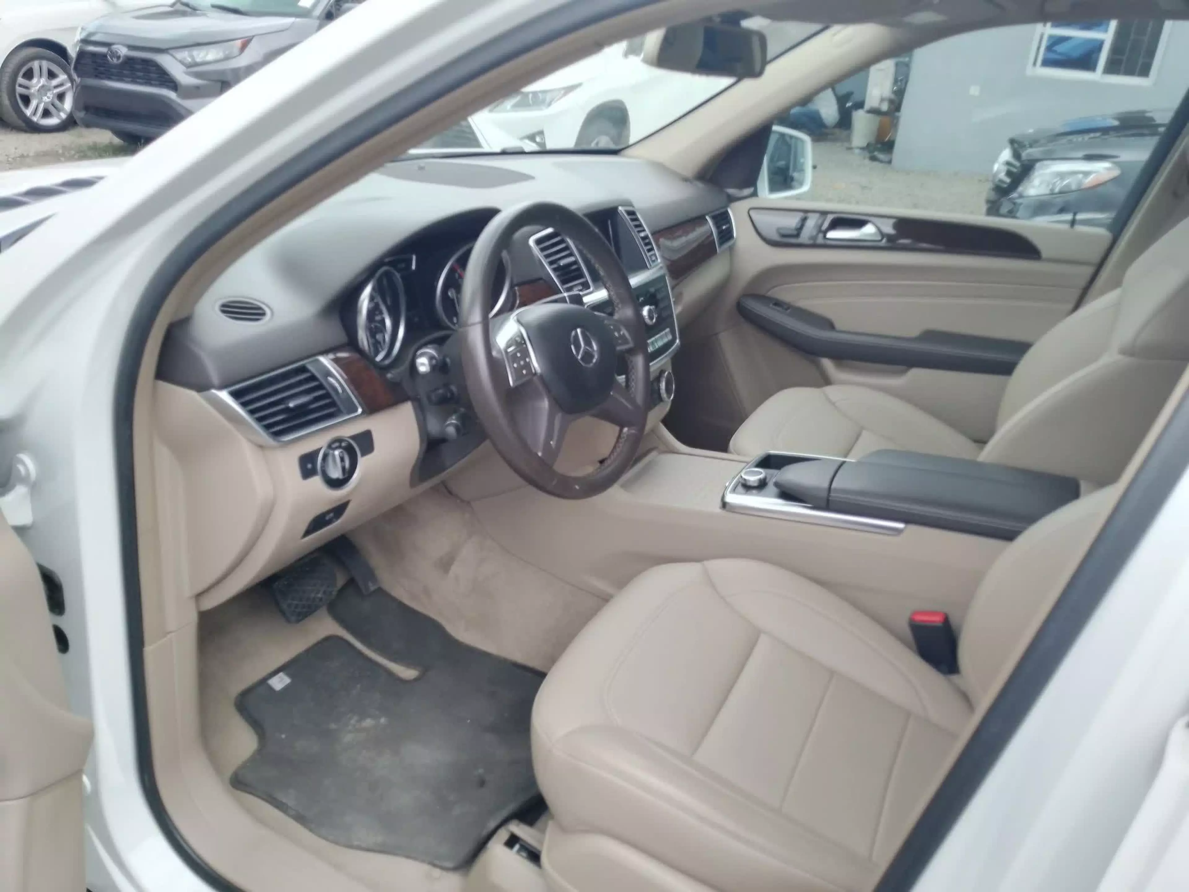 Mercedes-Benz ML 350   - 2014