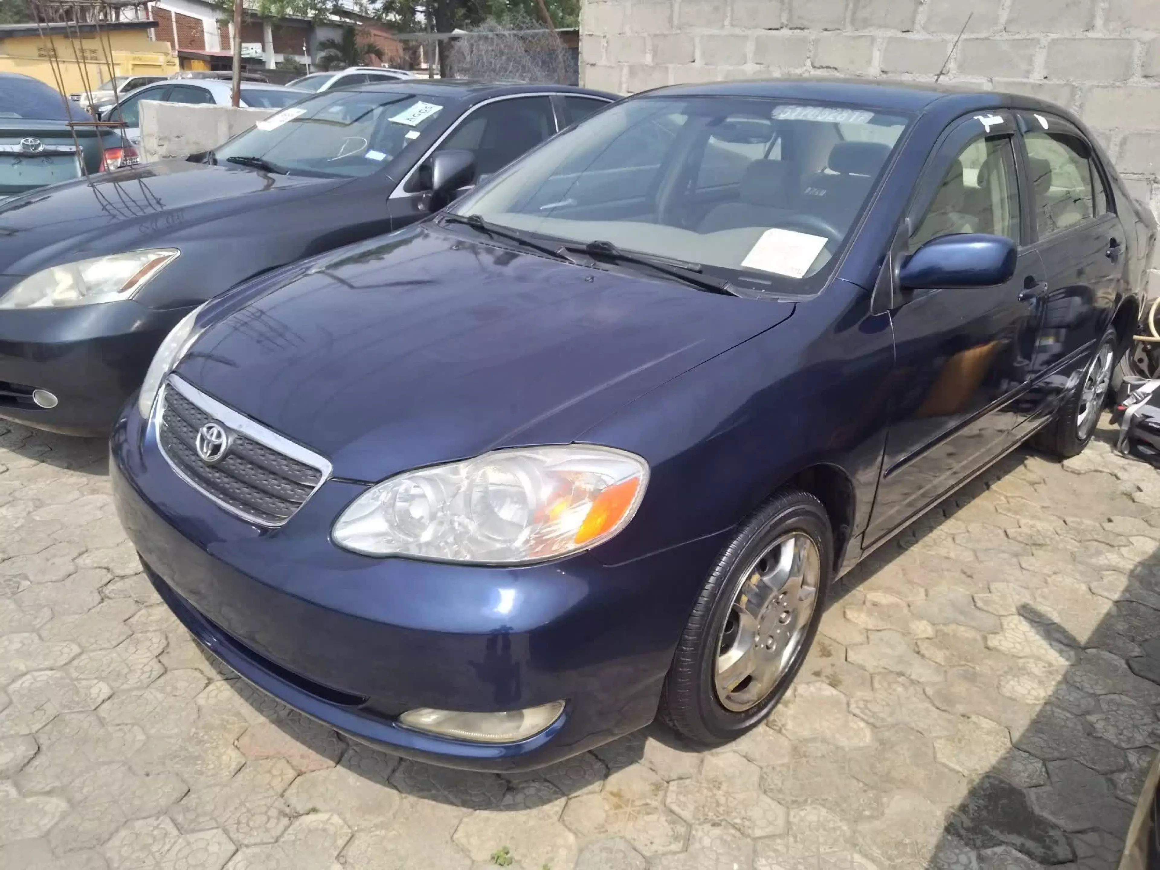 Toyota Corolla - 2005