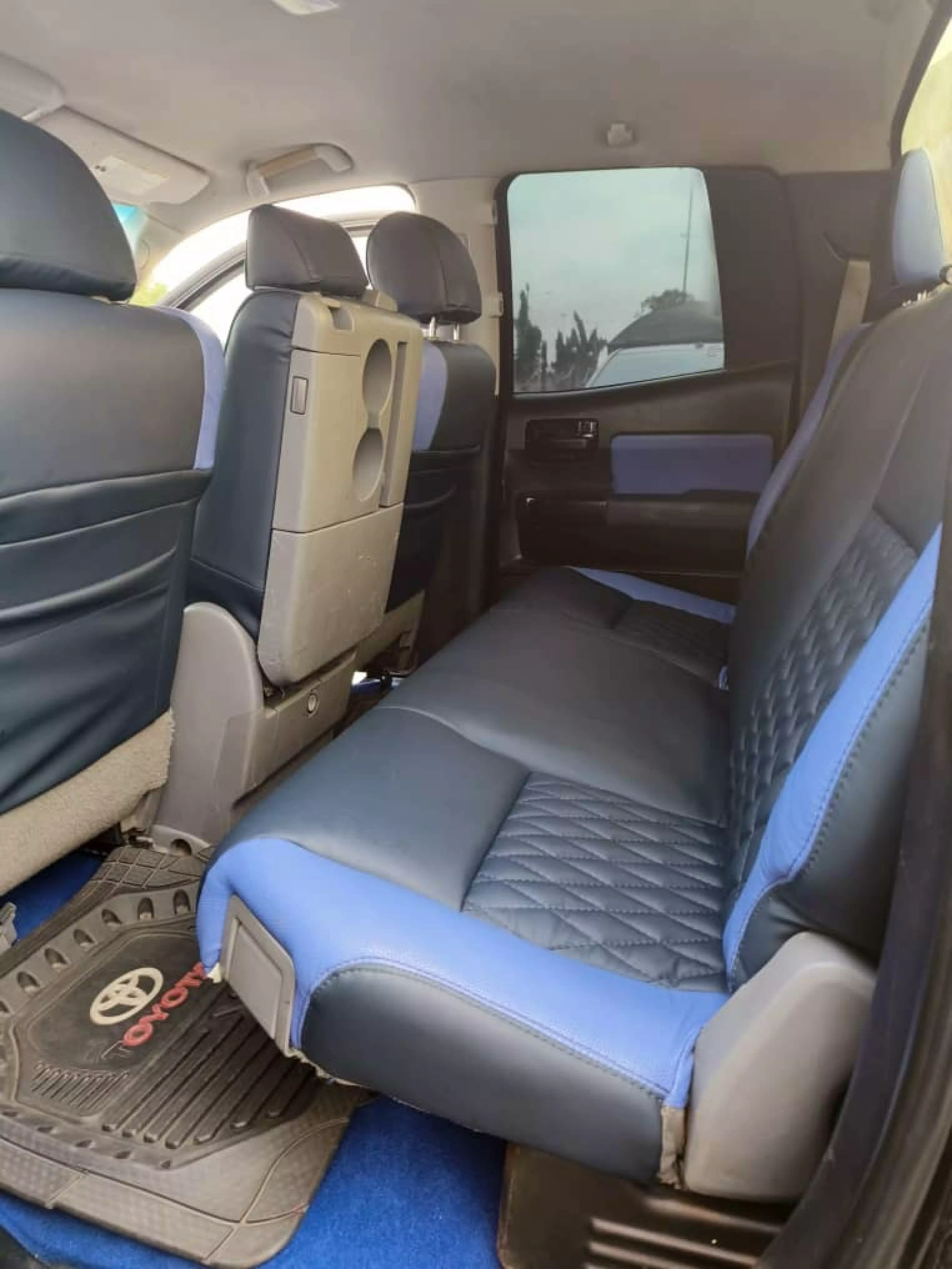 Toyota Tundra   - 2008