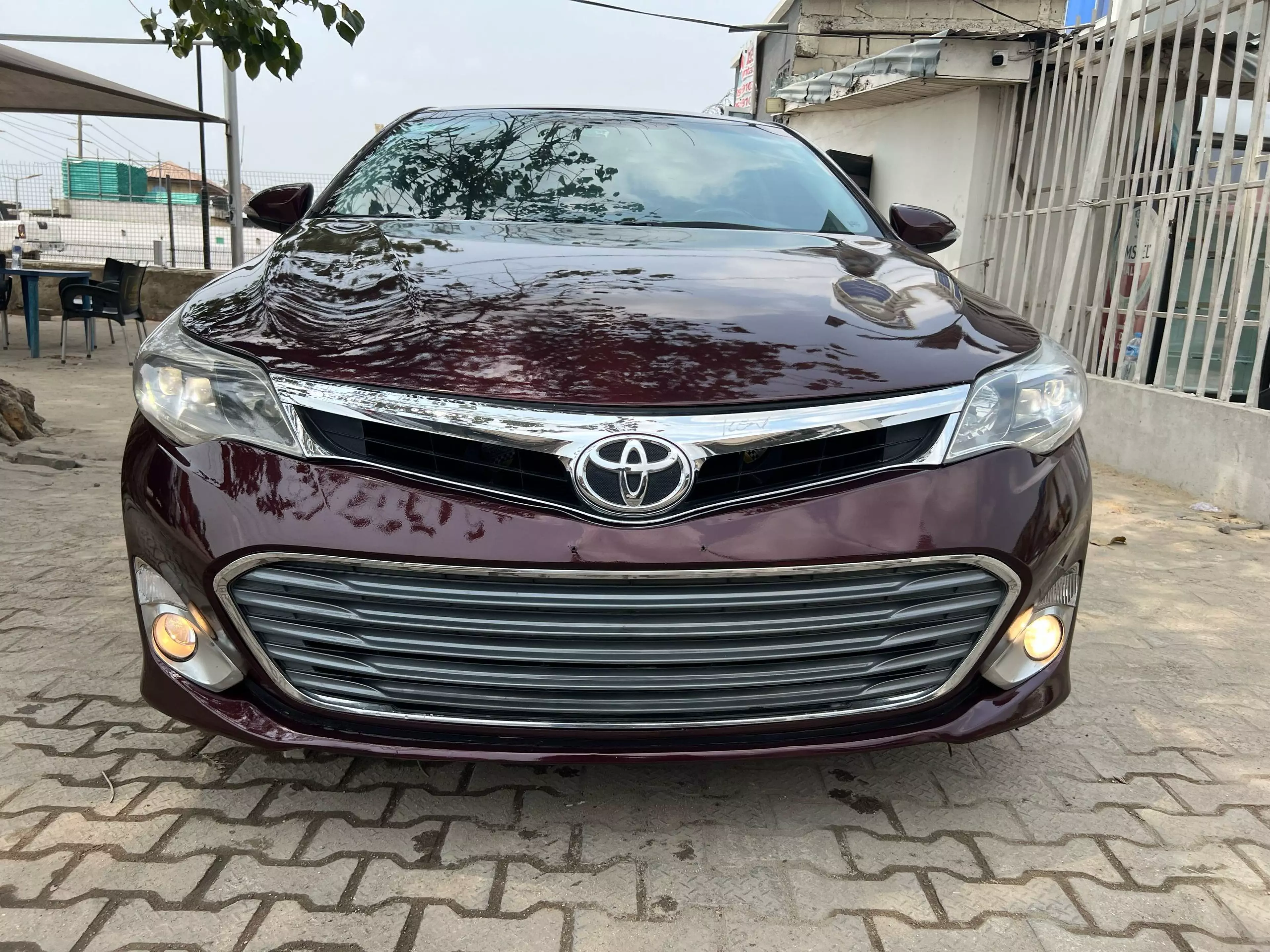 Toyota Avalon   - 2013