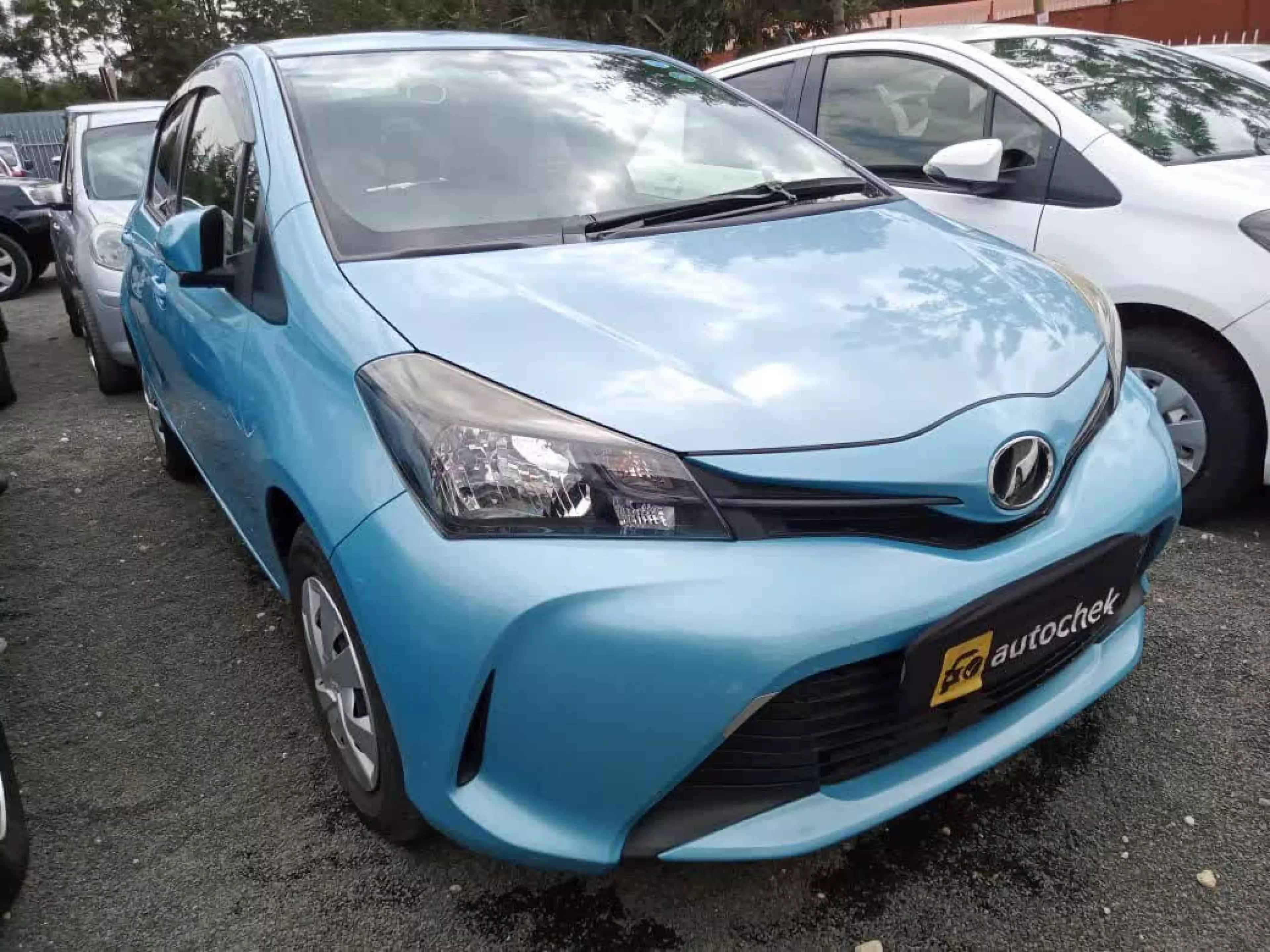 Toyota Vitz - 2015