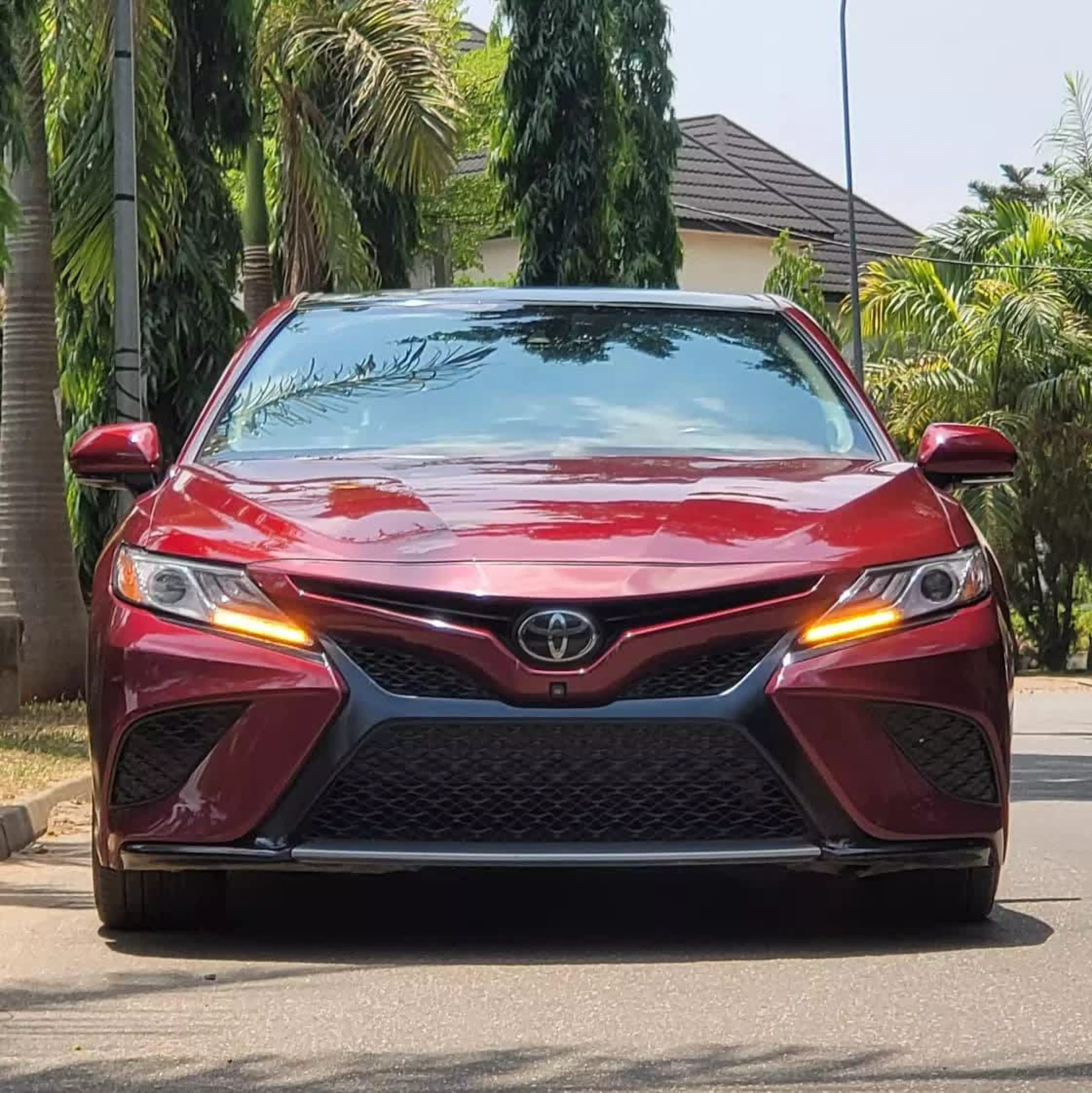 Toyota Camry - 2018