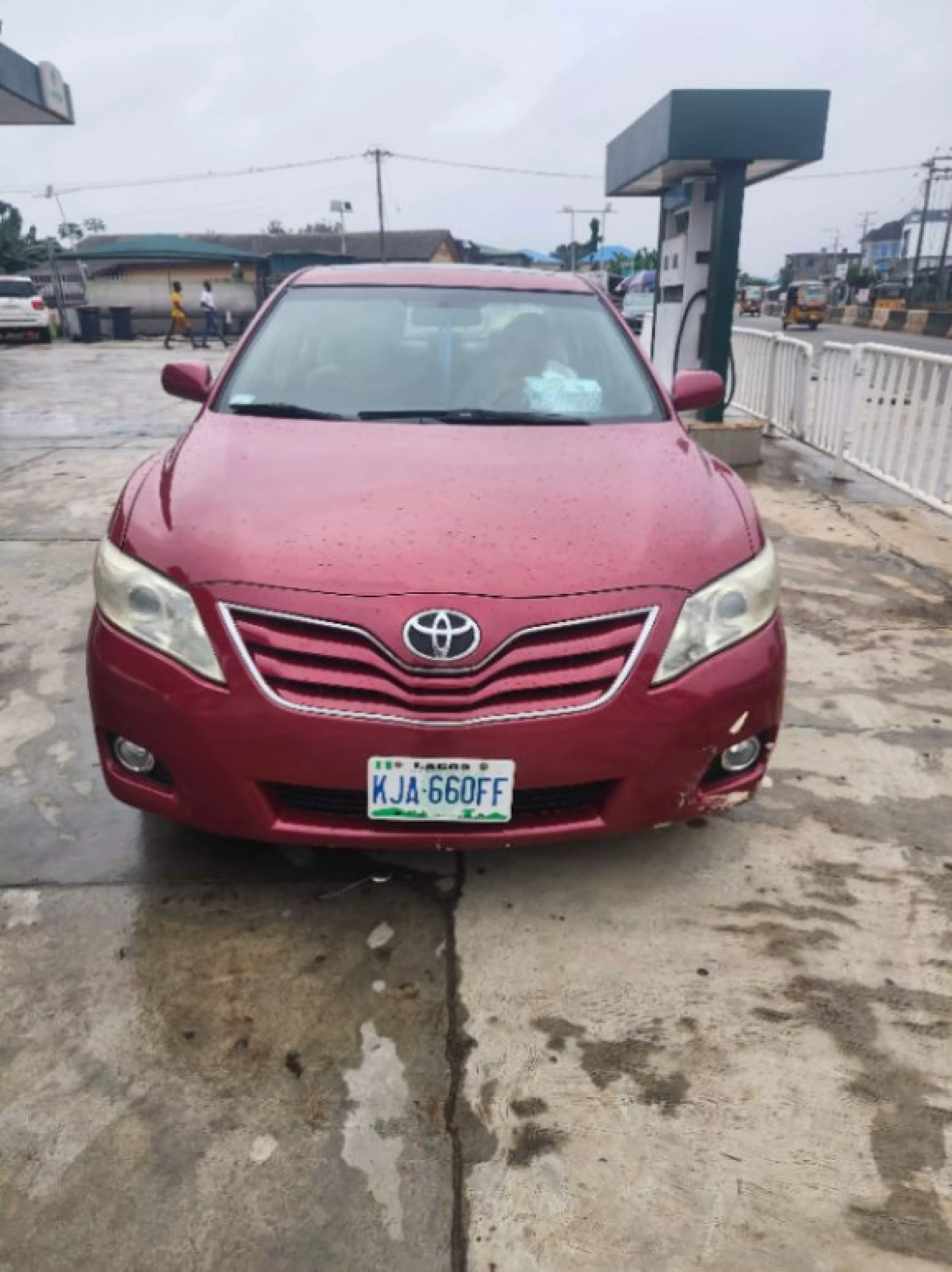 Toyota Camry - 2009