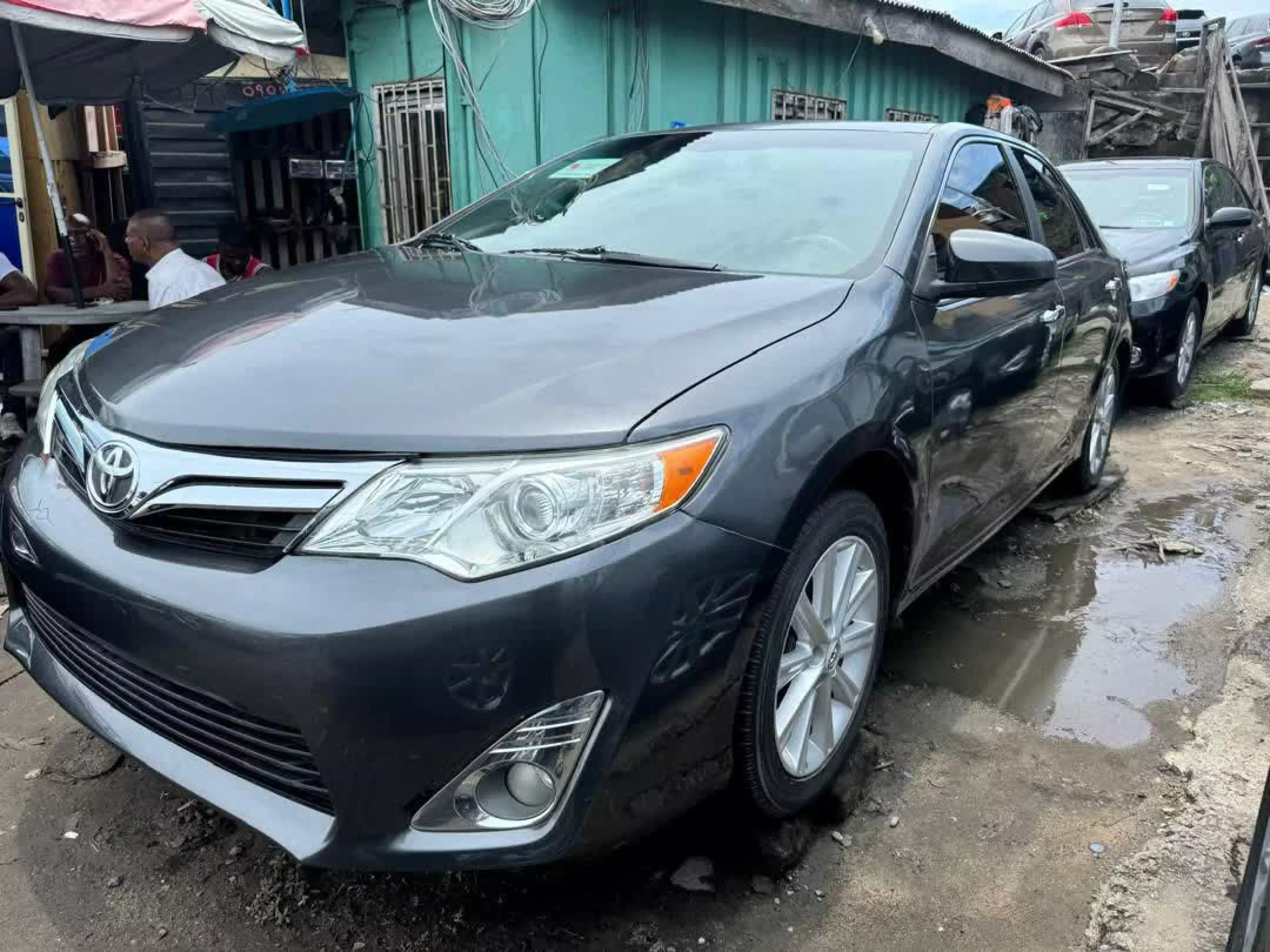 Toyota Camry - 2012