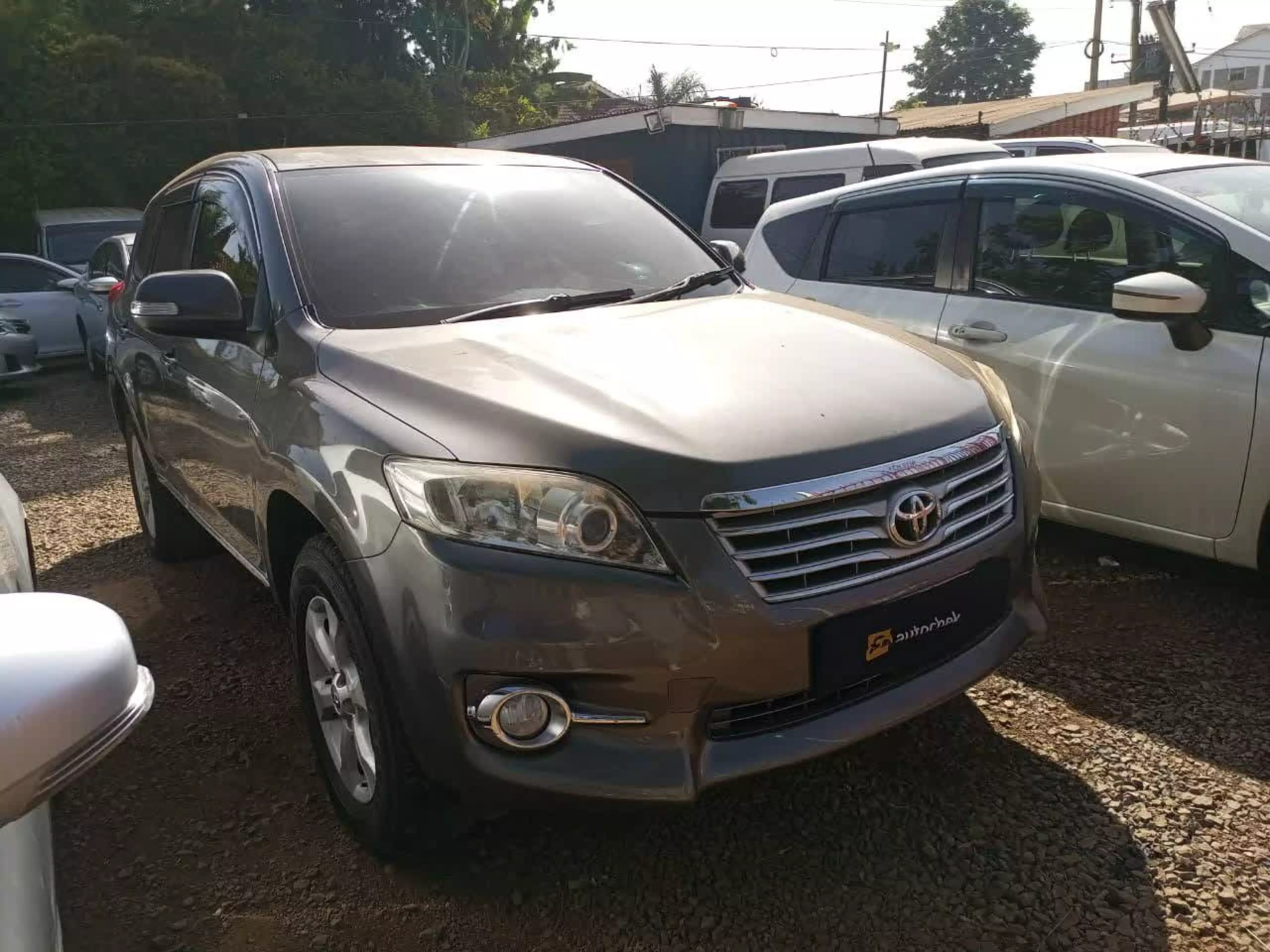 Toyota Vanguard  - 2012